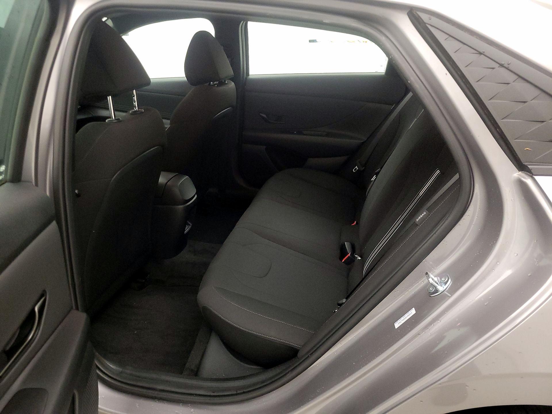 Thumbnail: 2025 Hyundai Elantra - 19