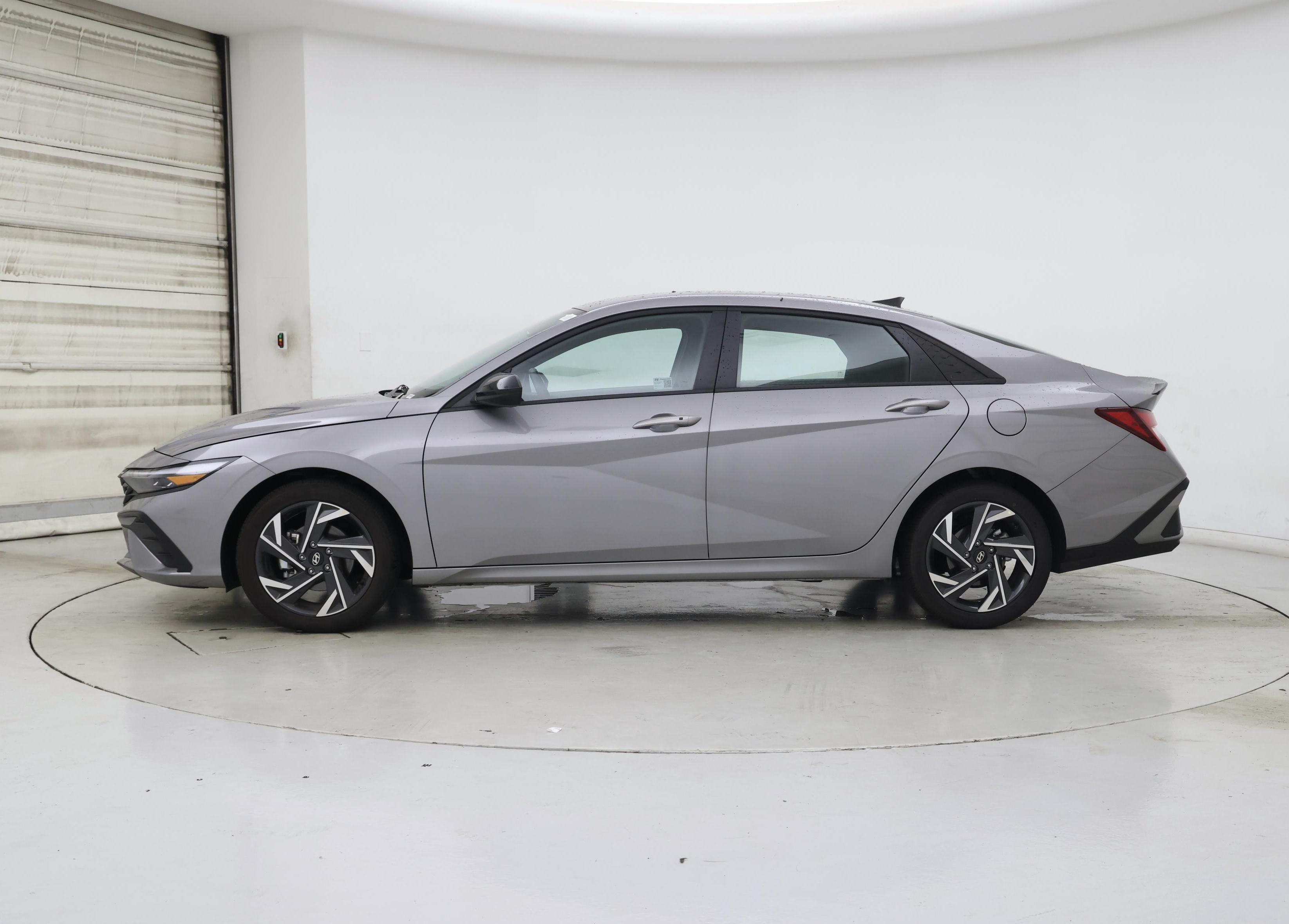 Thumbnail: 2025 Hyundai Elantra - 3