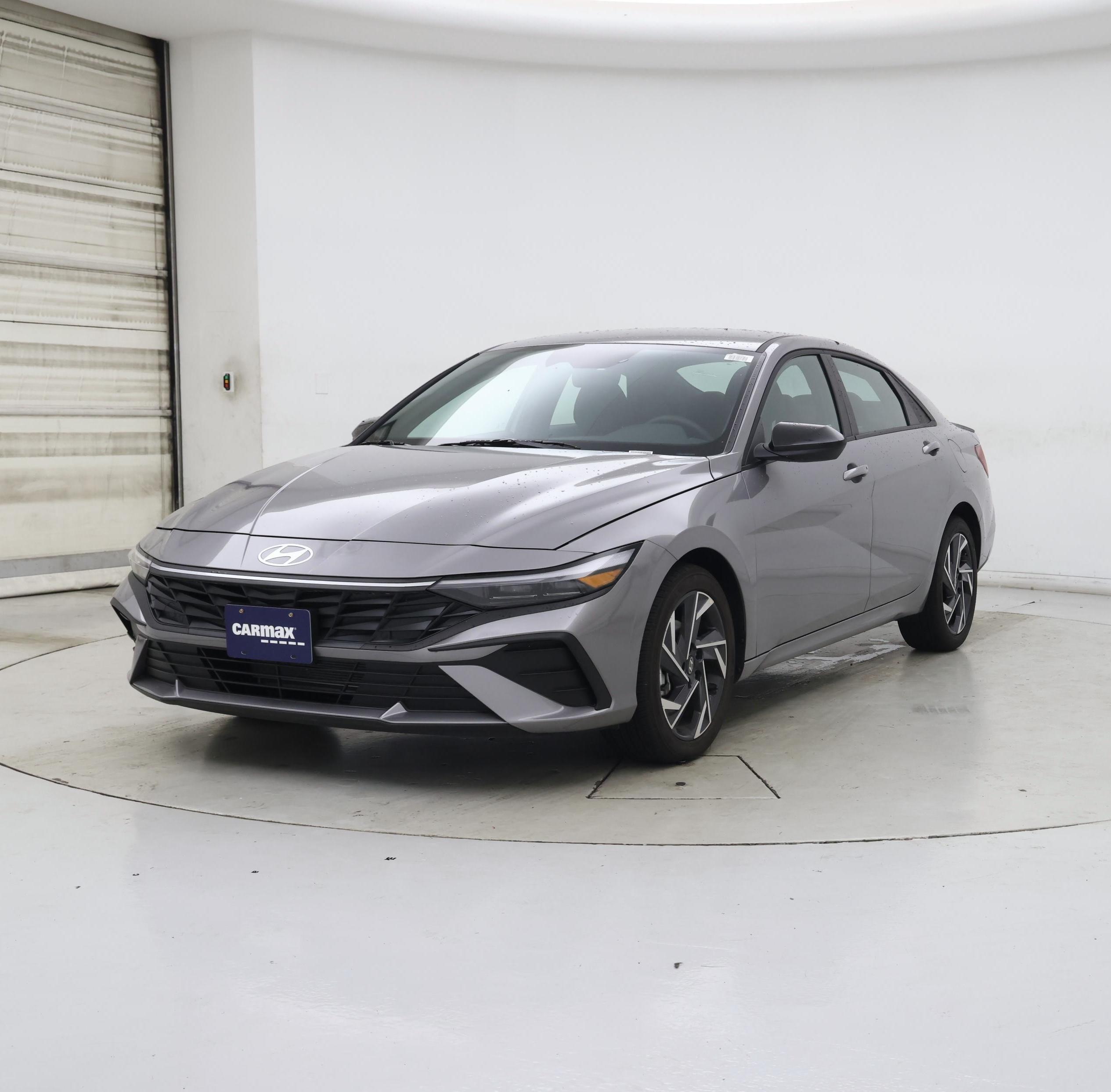 Thumbnail: 2025 Hyundai Elantra - 4