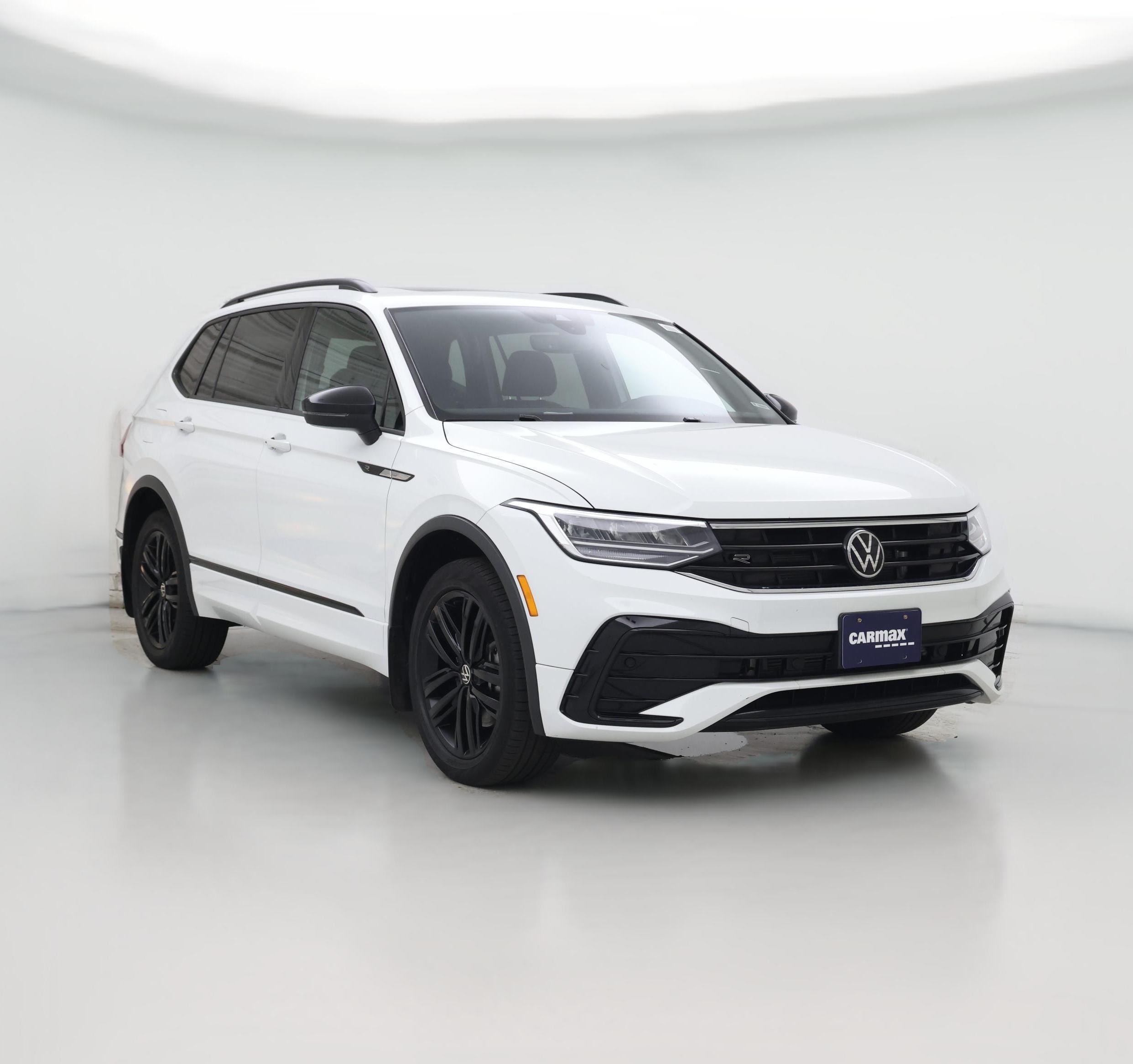 Thumbnail: 2022 Volkswagen Tiguan - 1