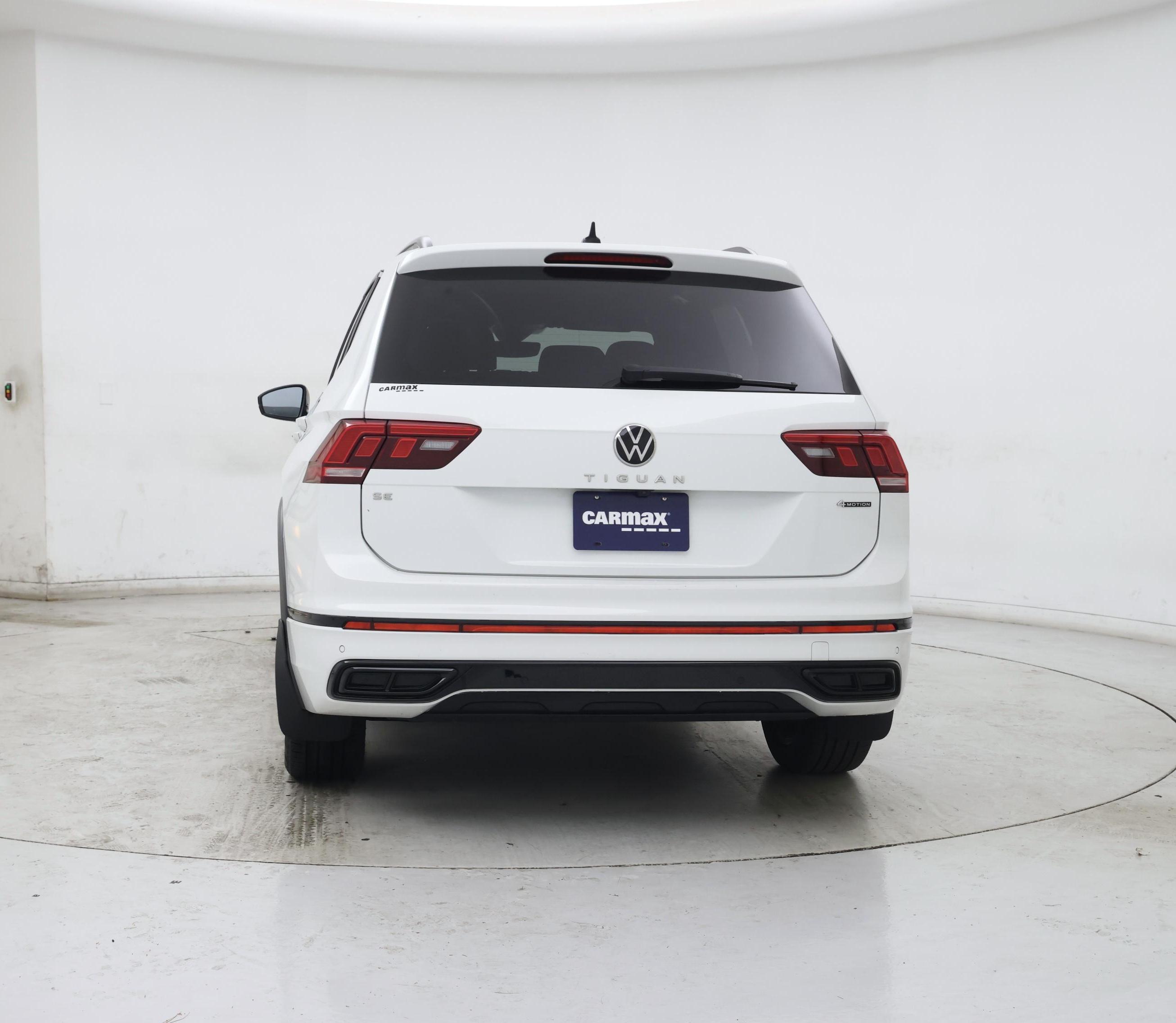 Thumbnail: 2022 Volkswagen Tiguan - 6