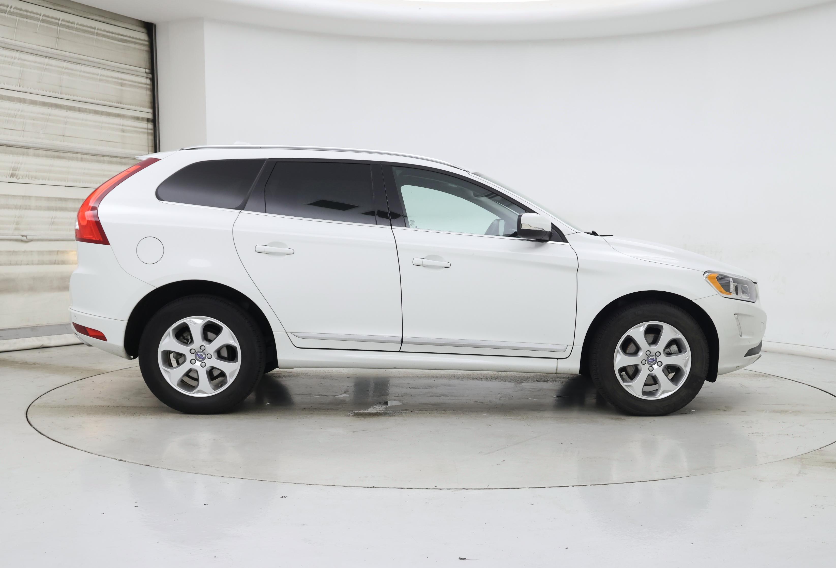 Thumbnail: 2016 Volvo XC60 - 7