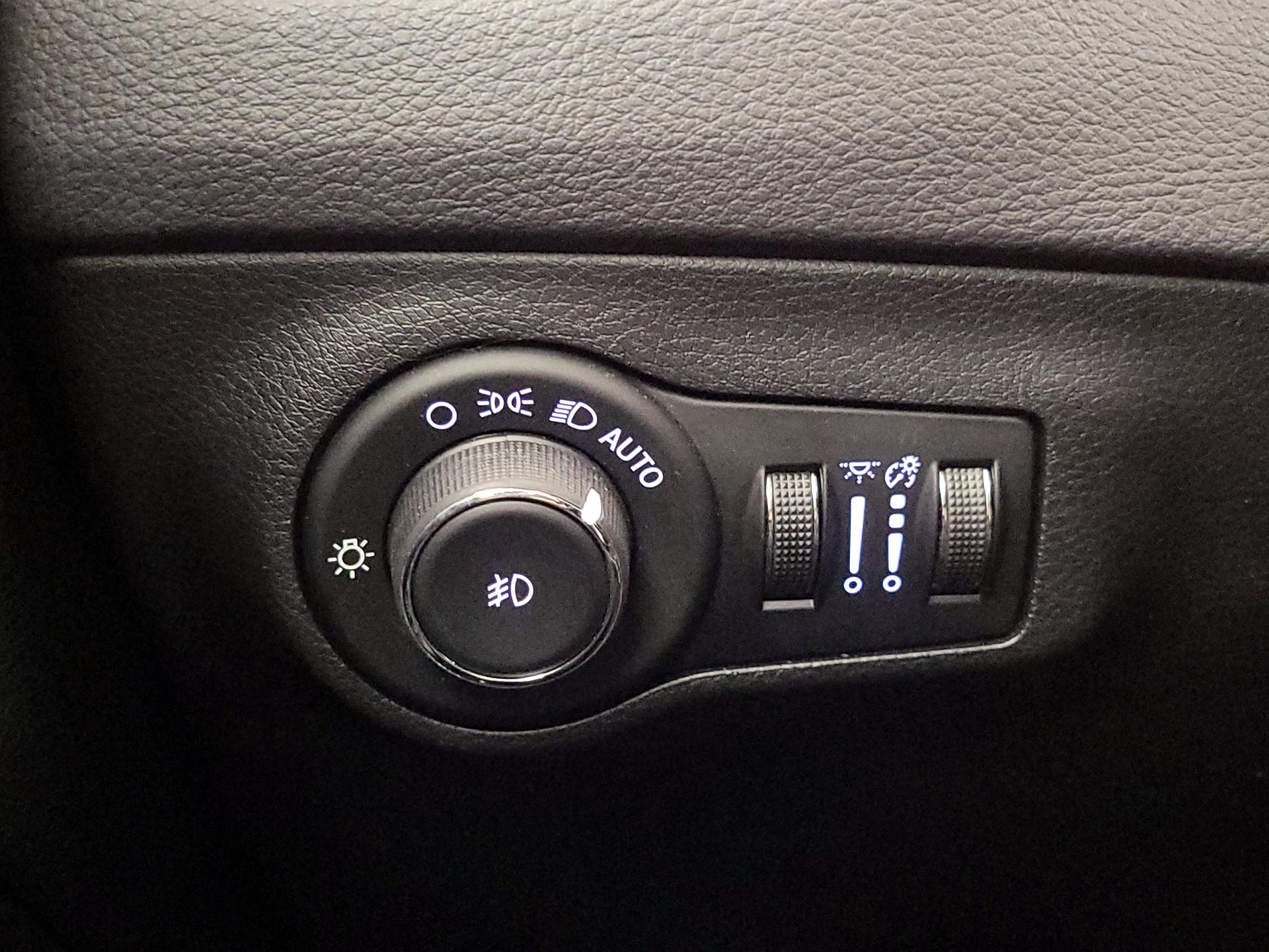 Thumbnail: 2019 Jeep Compass - 13