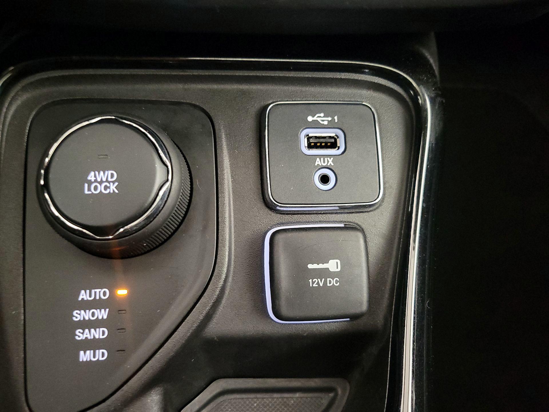 Thumbnail: 2019 Jeep Compass - 19