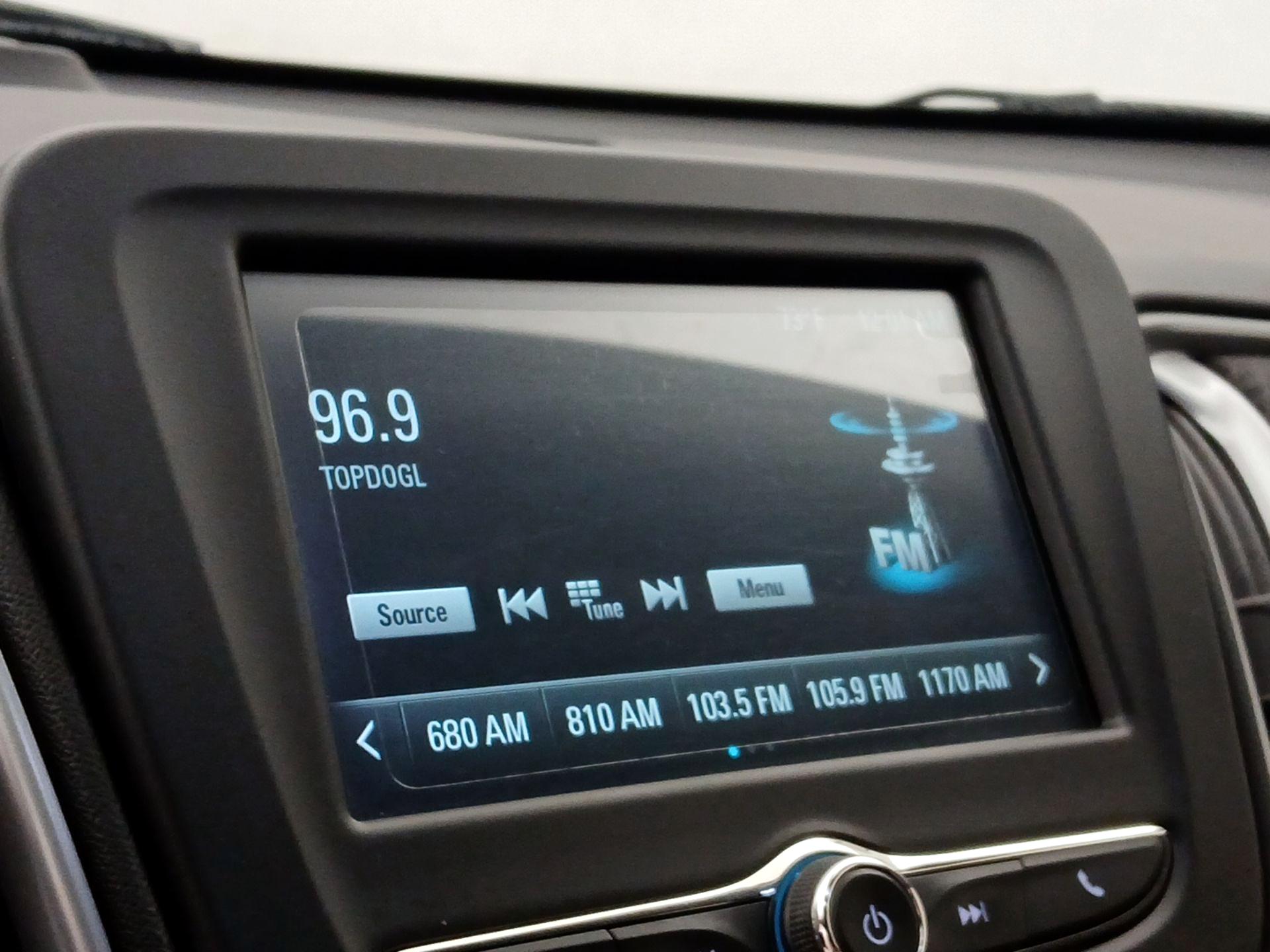 Thumbnail: 2016 Chevrolet Malibu - 15