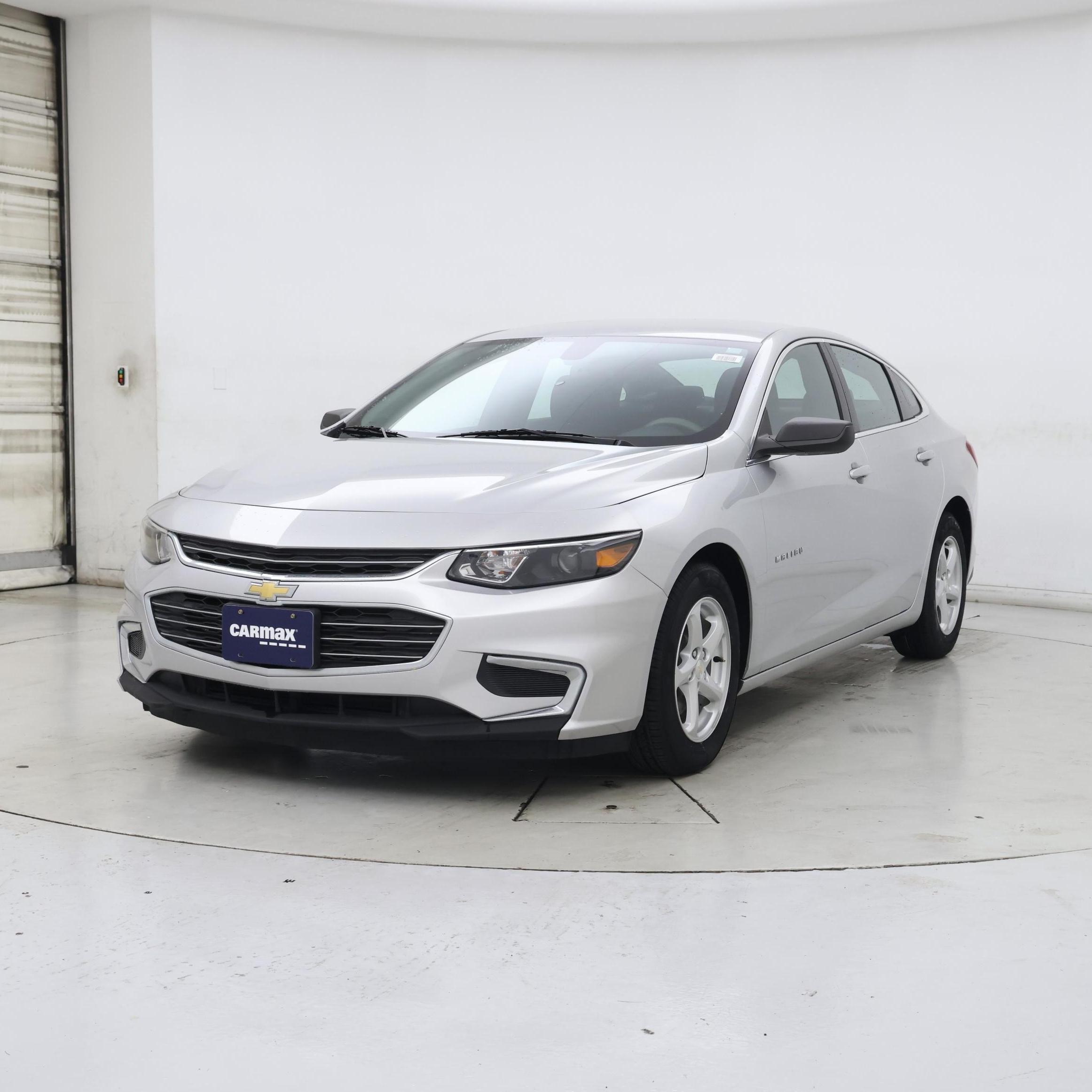 Thumbnail: 2016 Chevrolet Malibu - 4