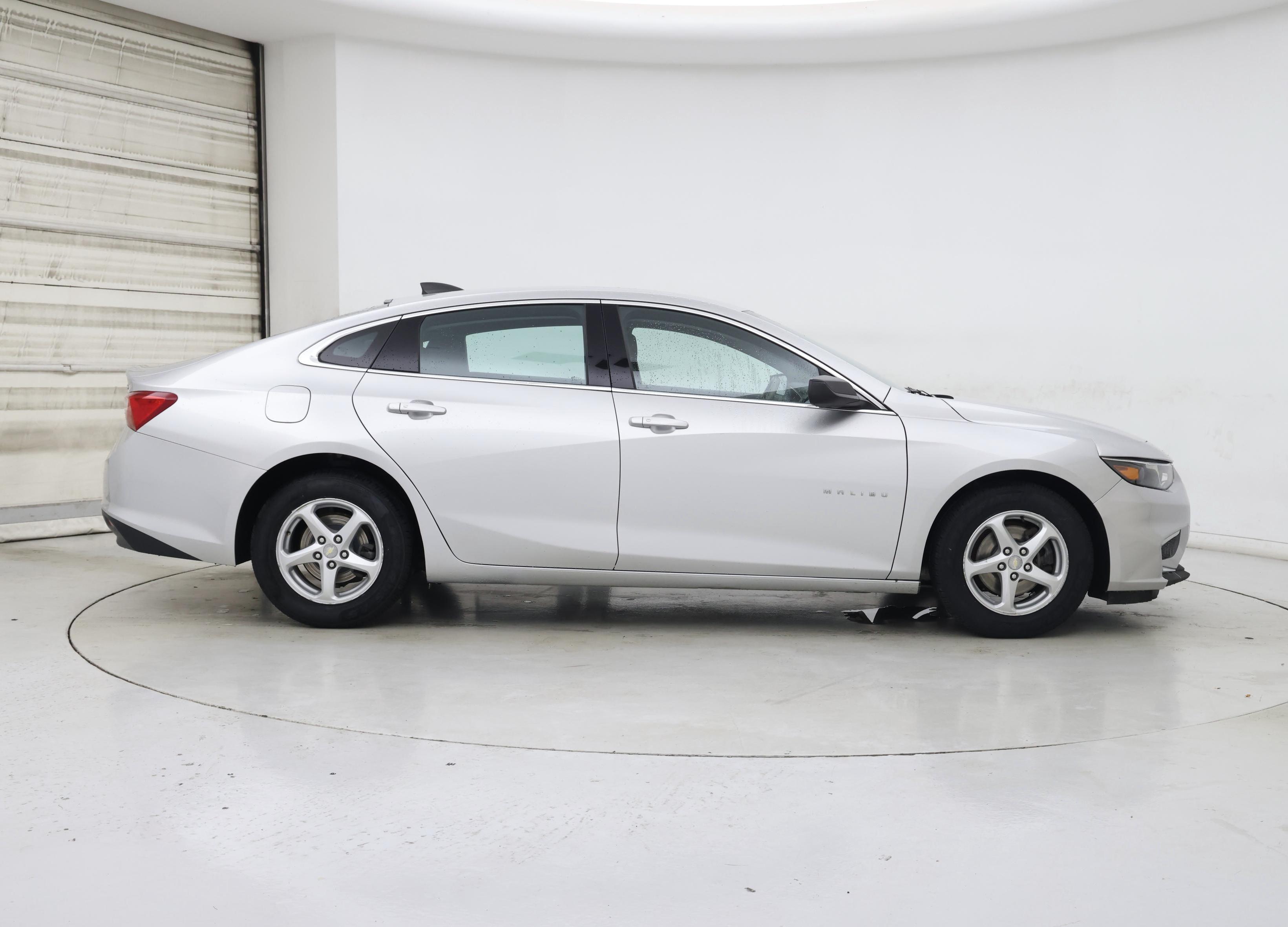 Thumbnail: 2016 Chevrolet Malibu - 7