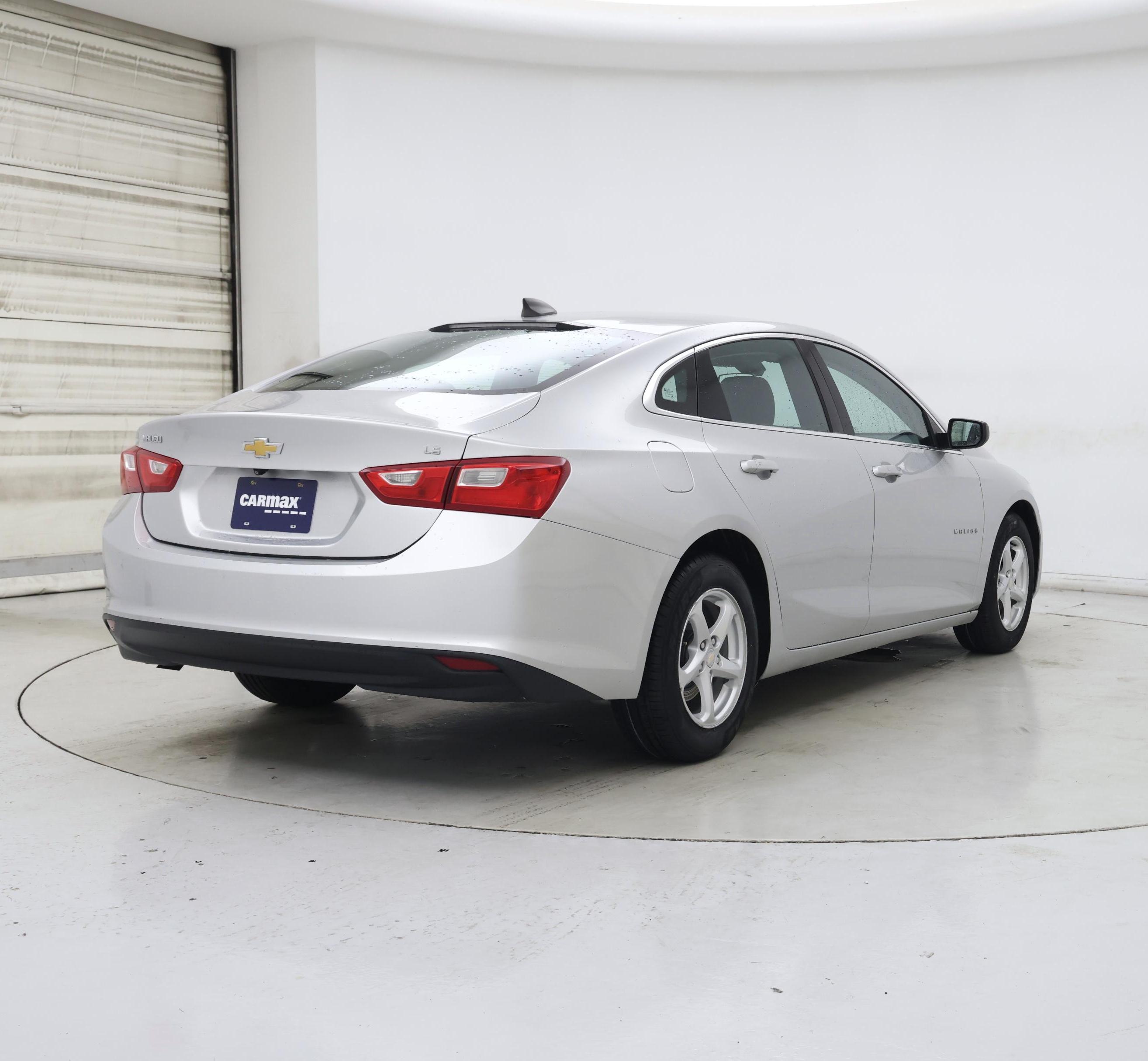 Thumbnail: 2016 Chevrolet Malibu - 8