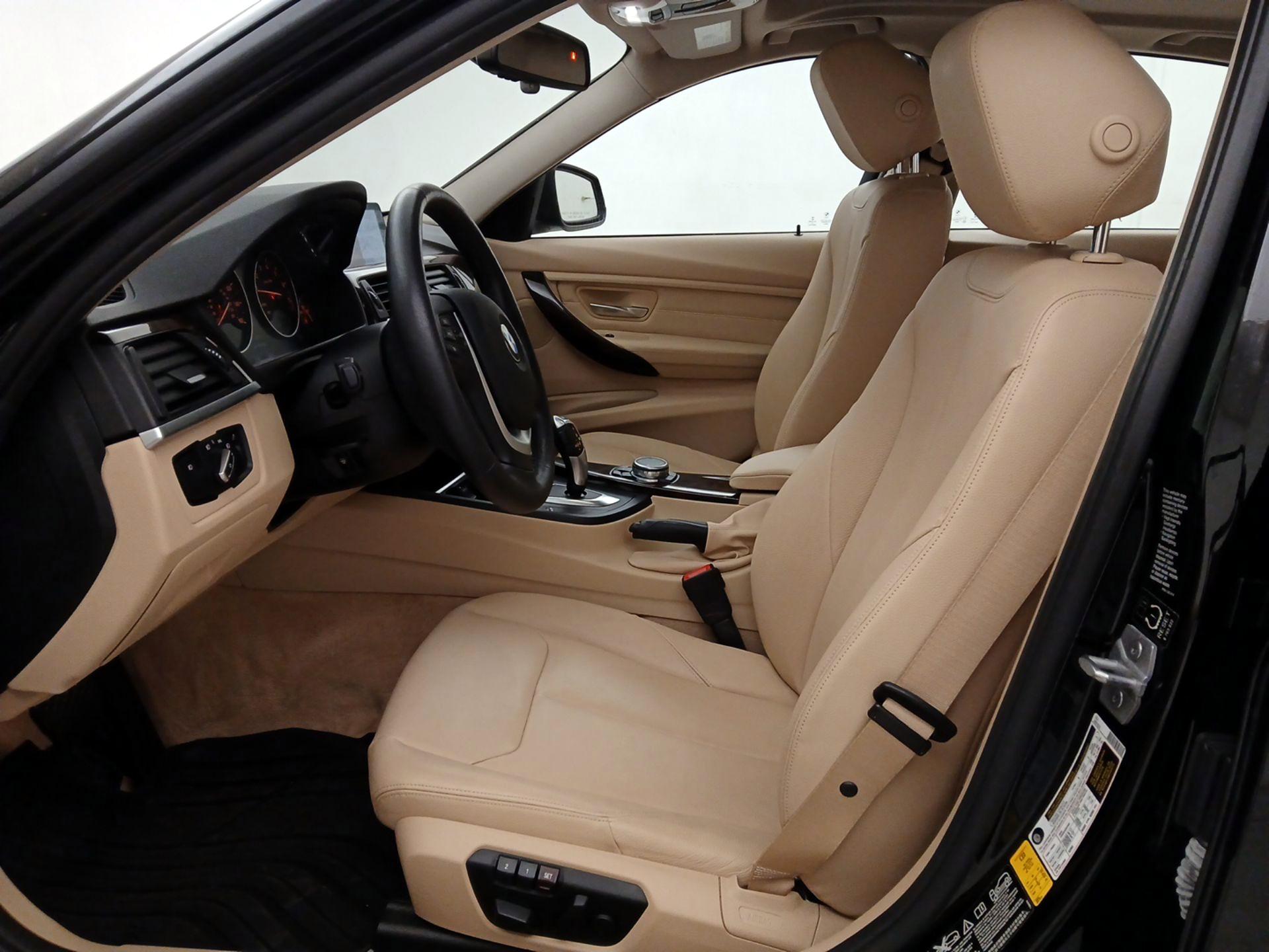 Thumbnail: 2015 BMW 3 Series - 11