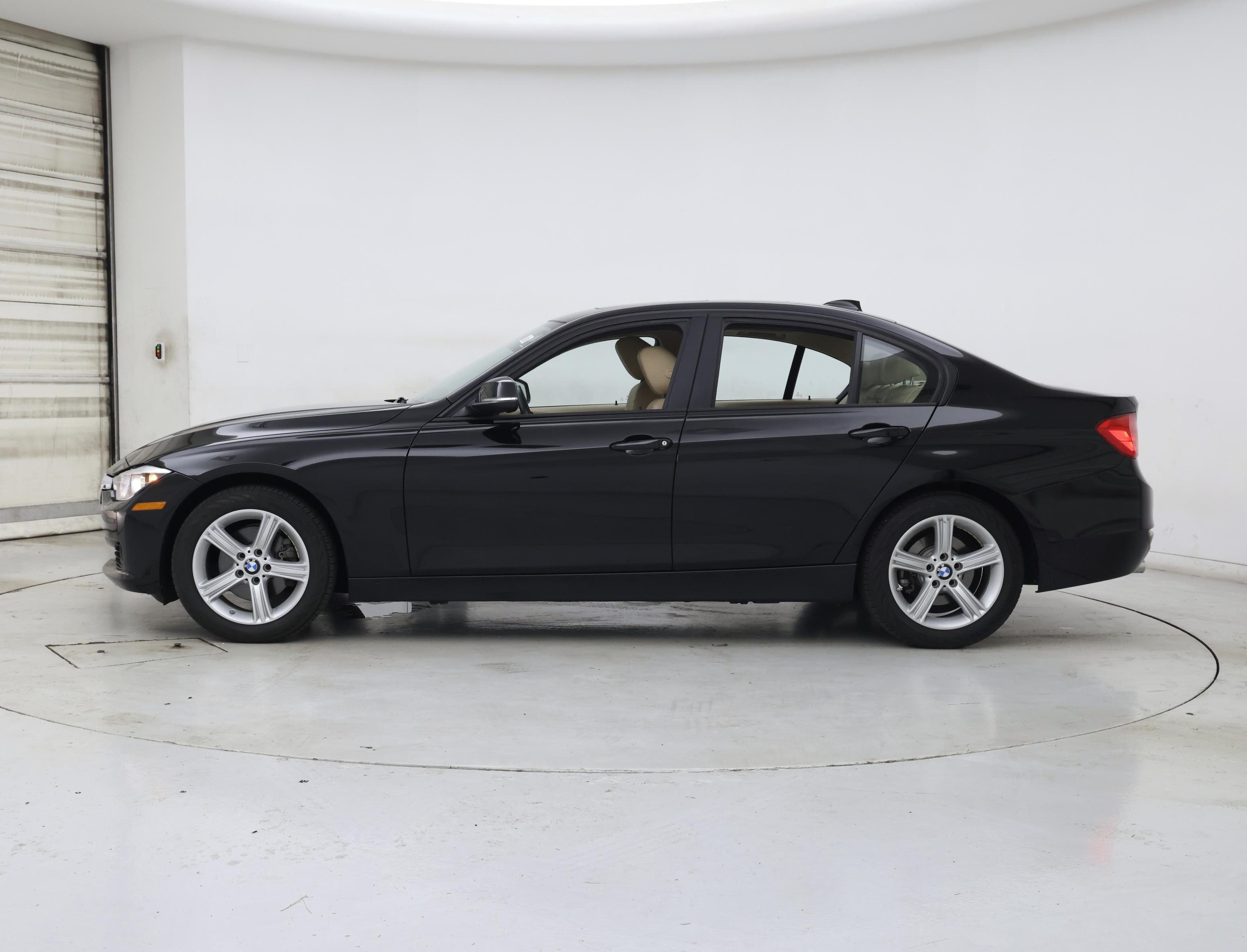 Thumbnail: 2015 BMW 3 Series - 3