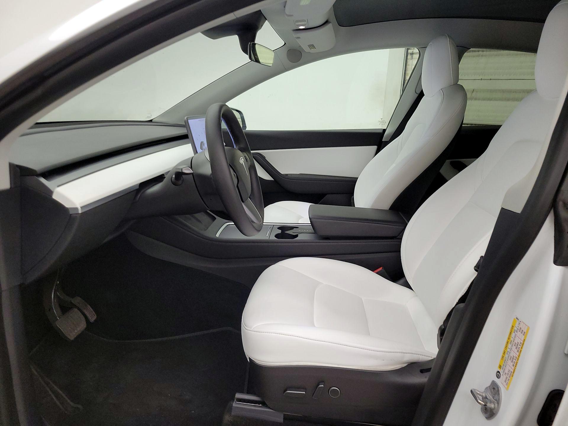 Thumbnail: 2022 Tesla Model Y - 11