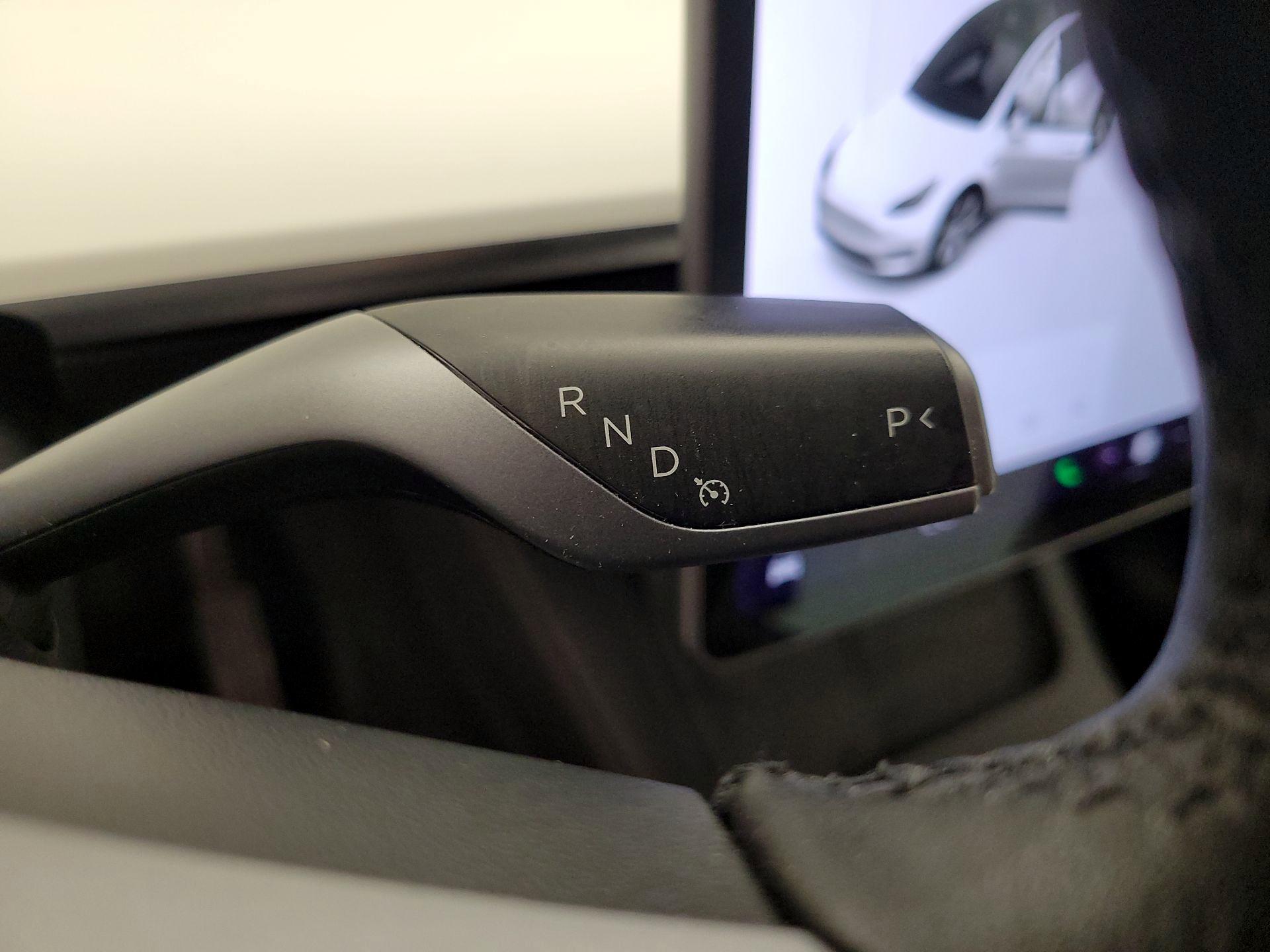 Thumbnail: 2022 Tesla Model Y - 16