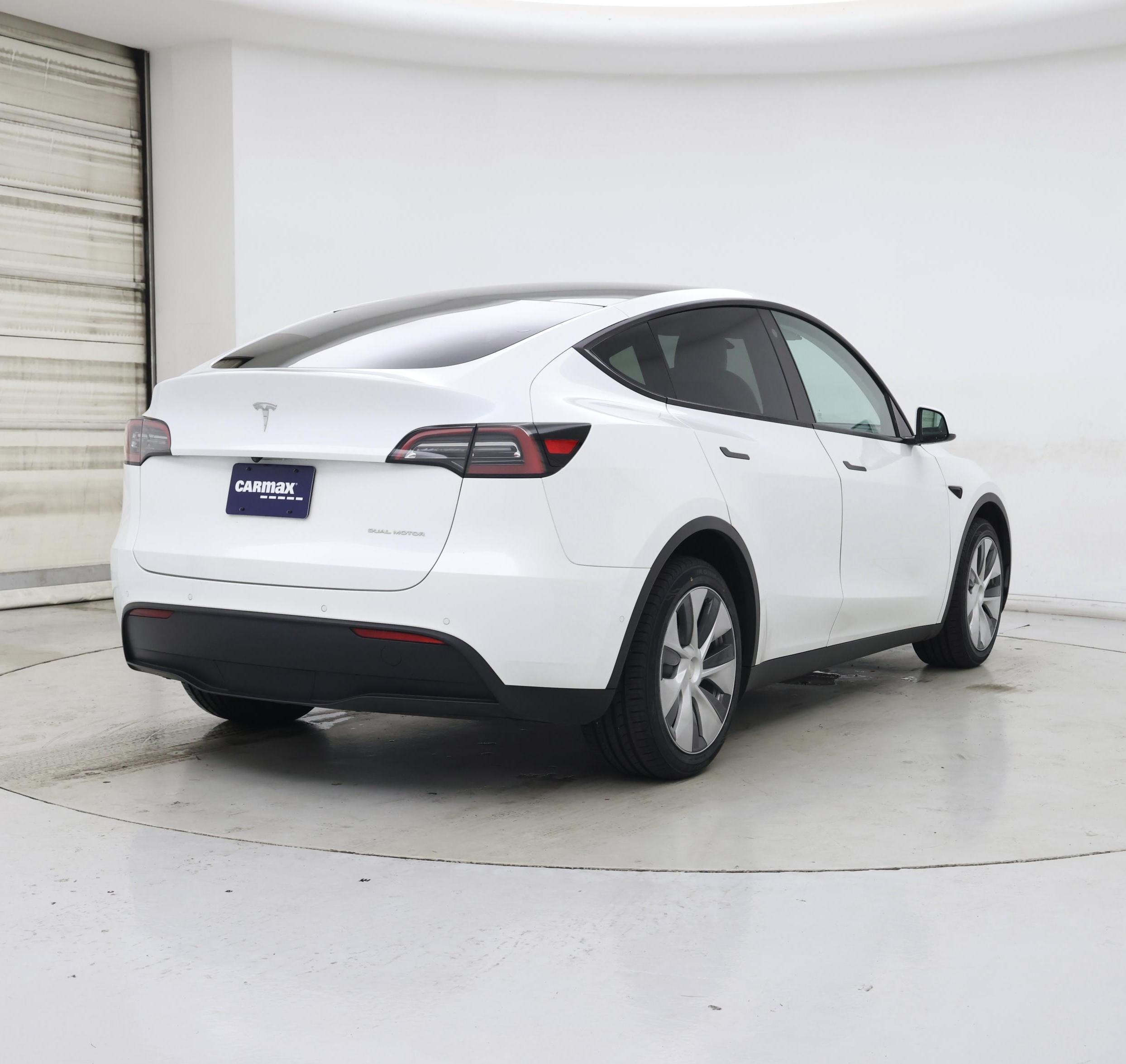 Thumbnail: 2022 Tesla Model Y - 8