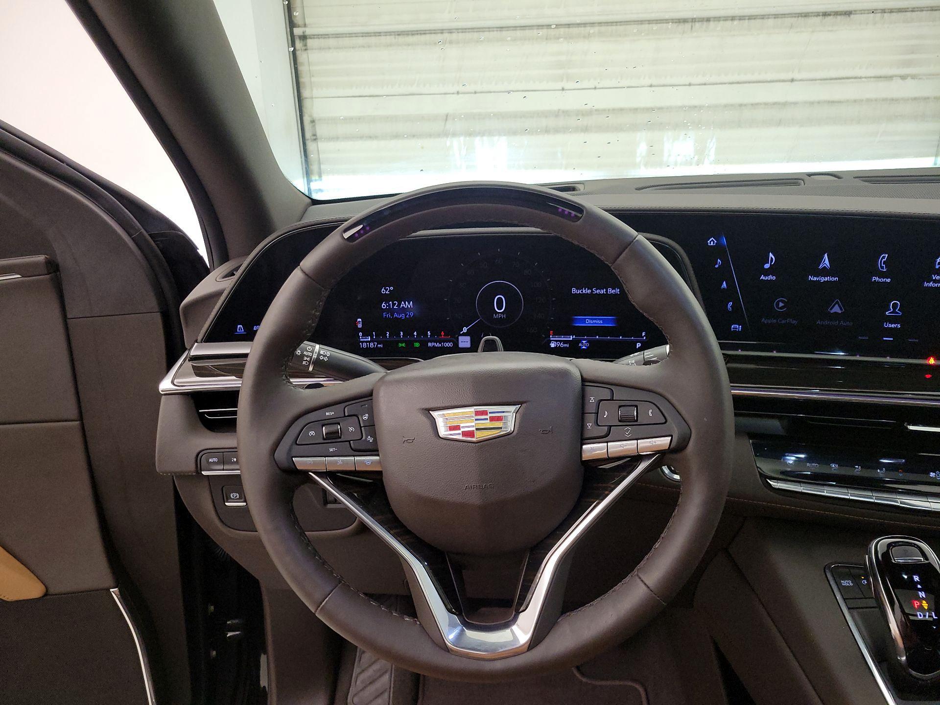 Thumbnail: 2023 Cadillac Escalade - 10