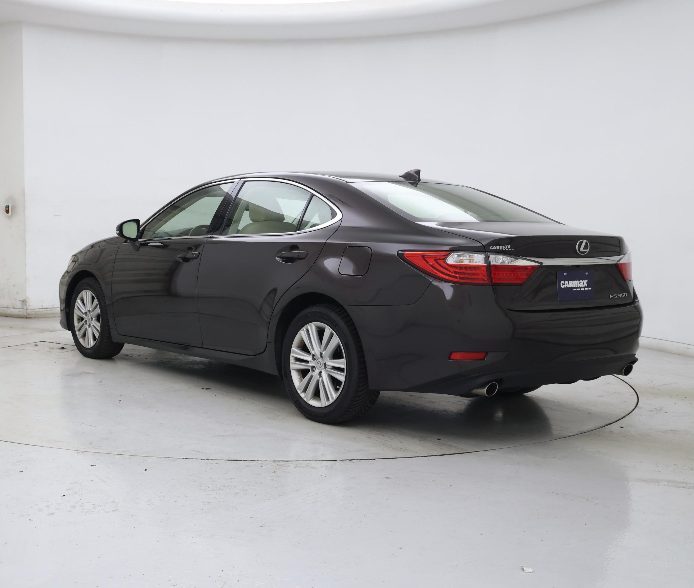 Thumbnail: 2015 Lexus ES - 2