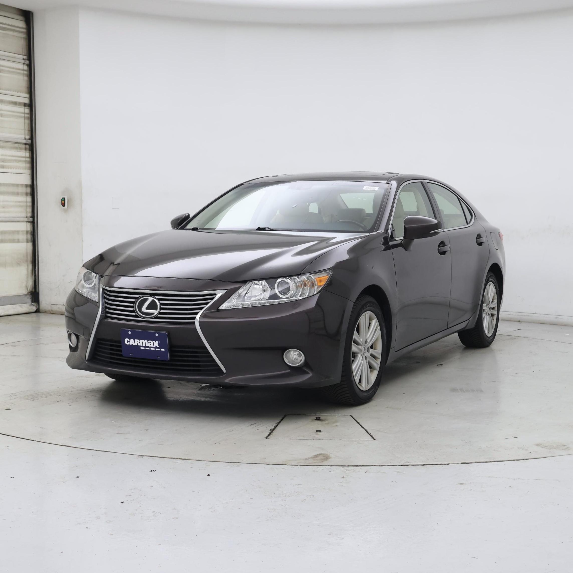 Thumbnail: 2015 Lexus ES - 4