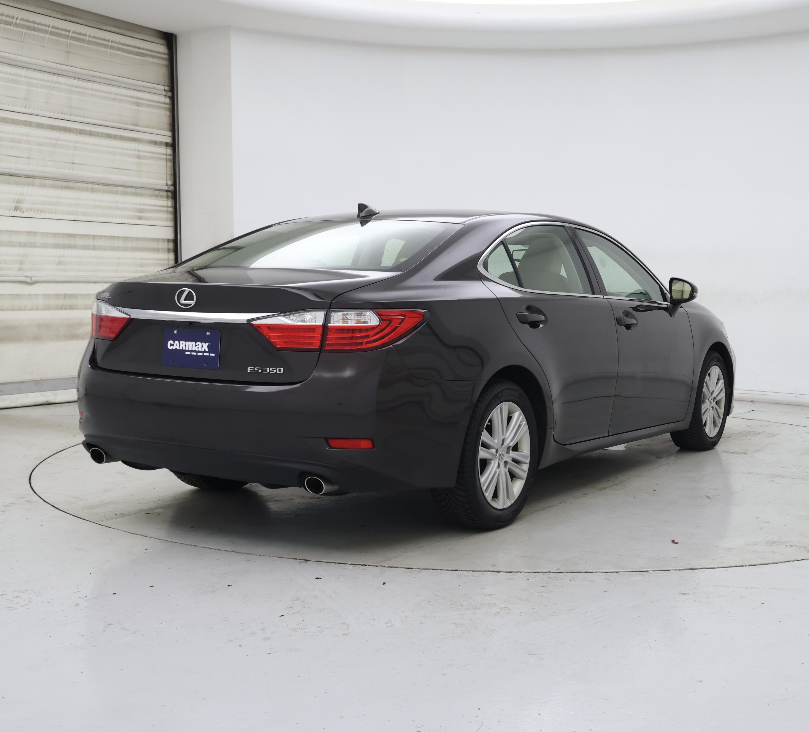 Thumbnail: 2015 Lexus ES - 8