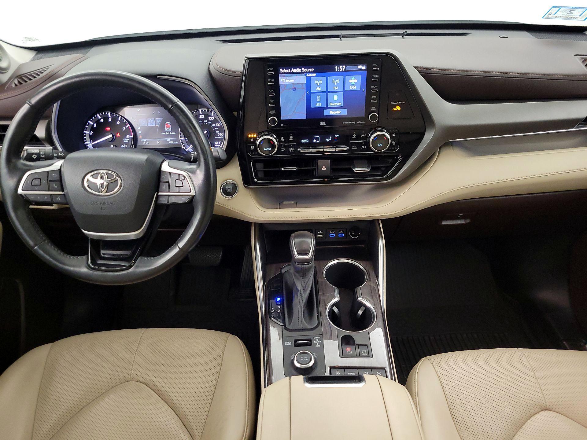 Thumbnail: 2022 Toyota Highlander - 9