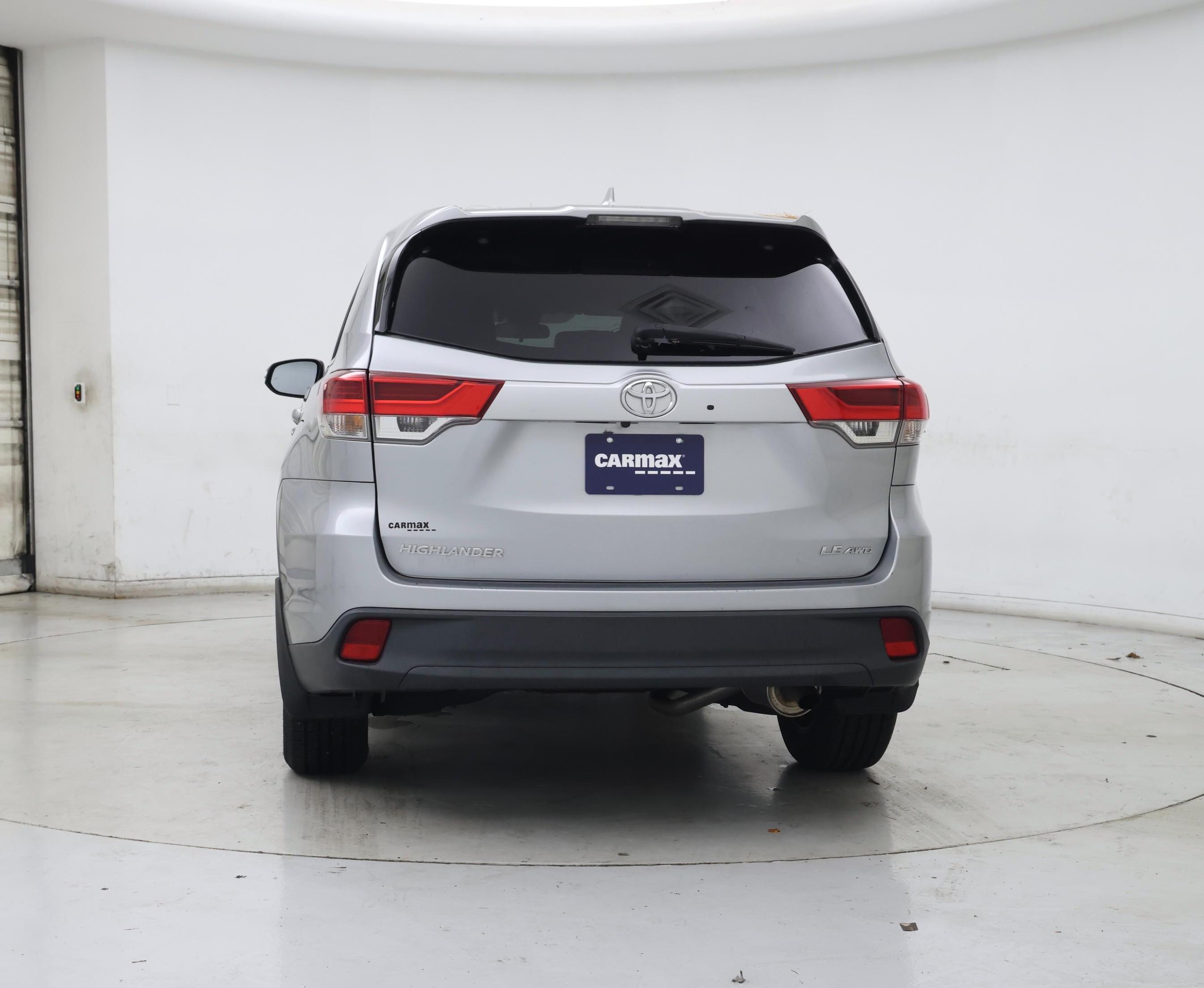 Thumbnail: 2019 Toyota Highlander - 6