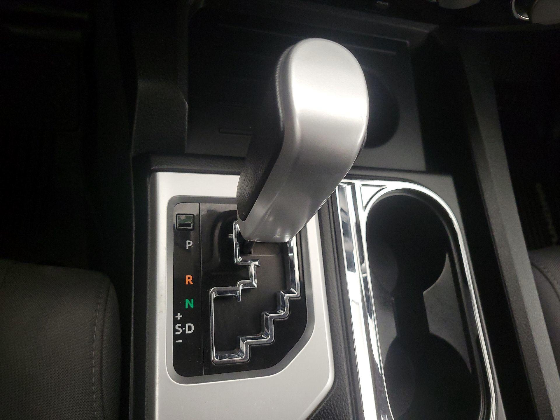 Thumbnail: 2016 Toyota Tundra - 17