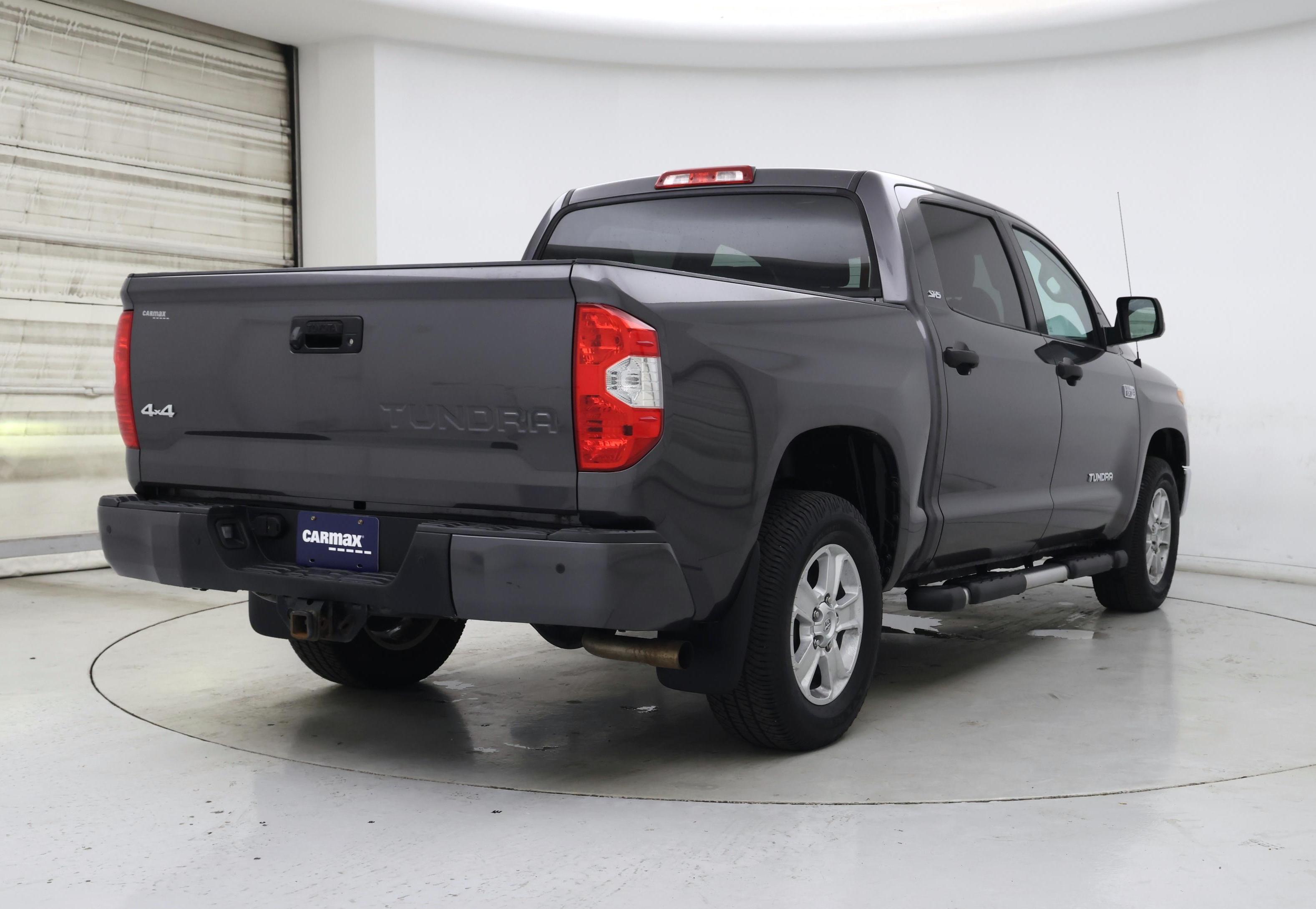 Thumbnail: 2016 Toyota Tundra - 8