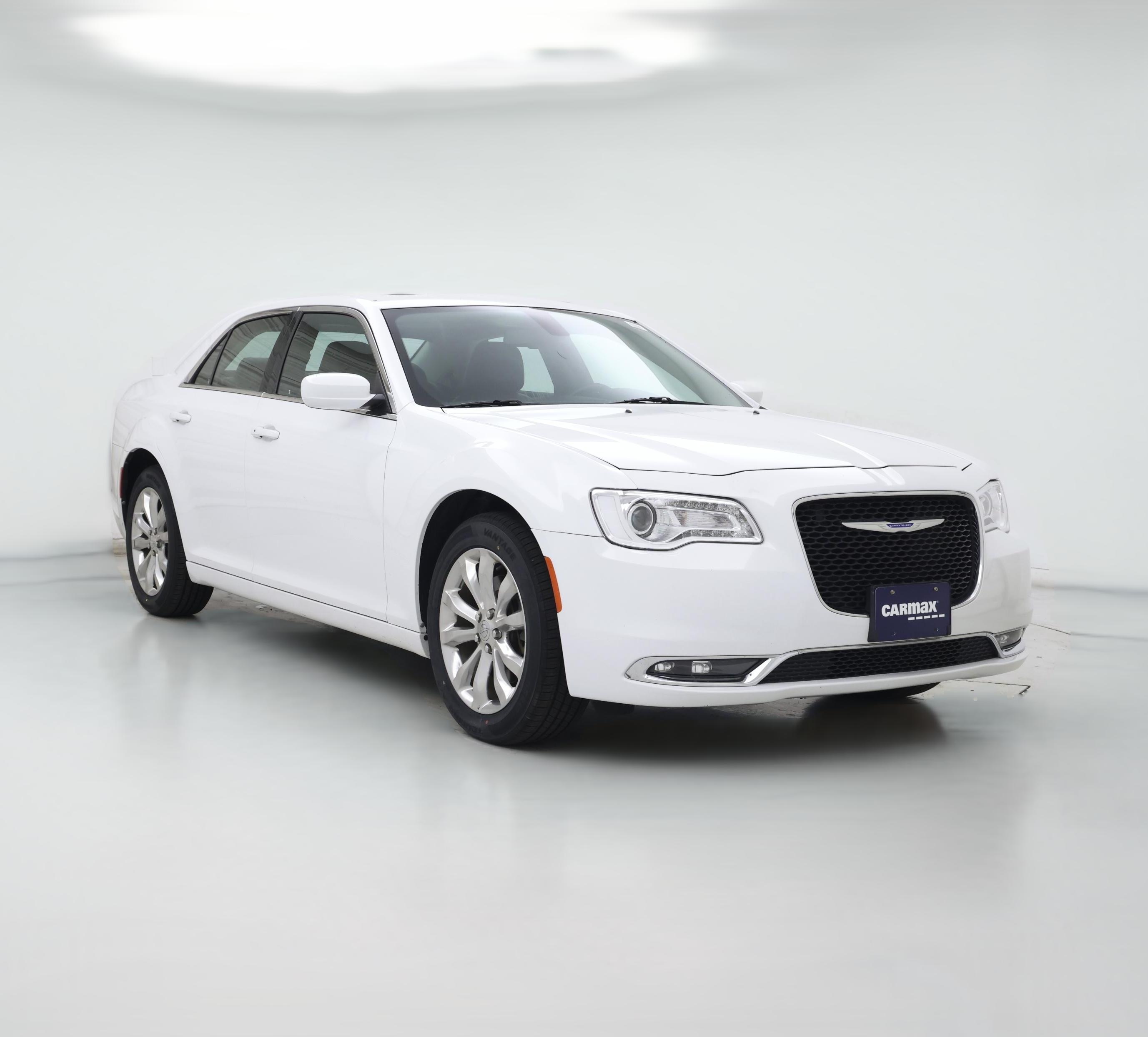 Thumbnail: 2019 Chrysler 300 - 1
