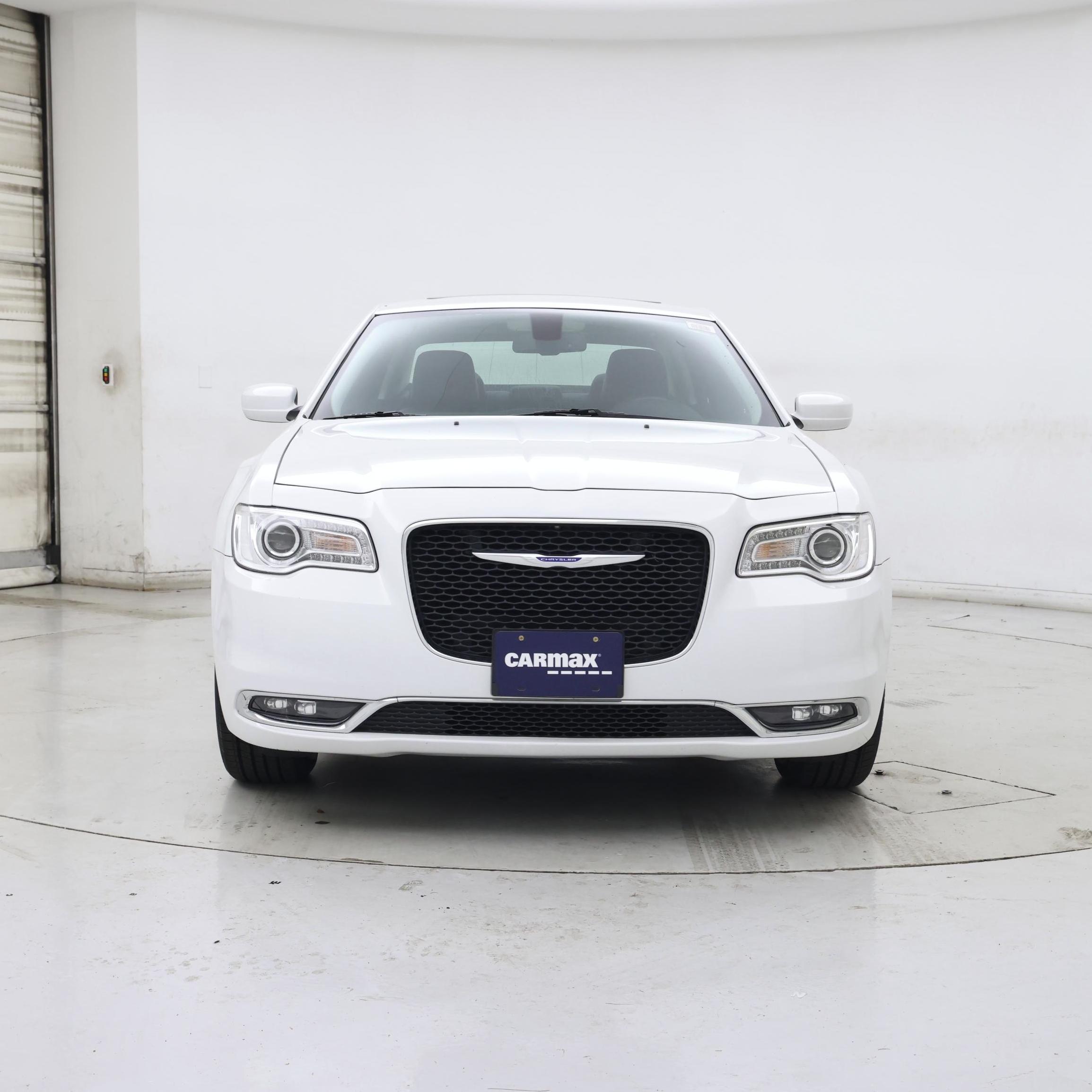 Thumbnail: 2019 Chrysler 300 - 5