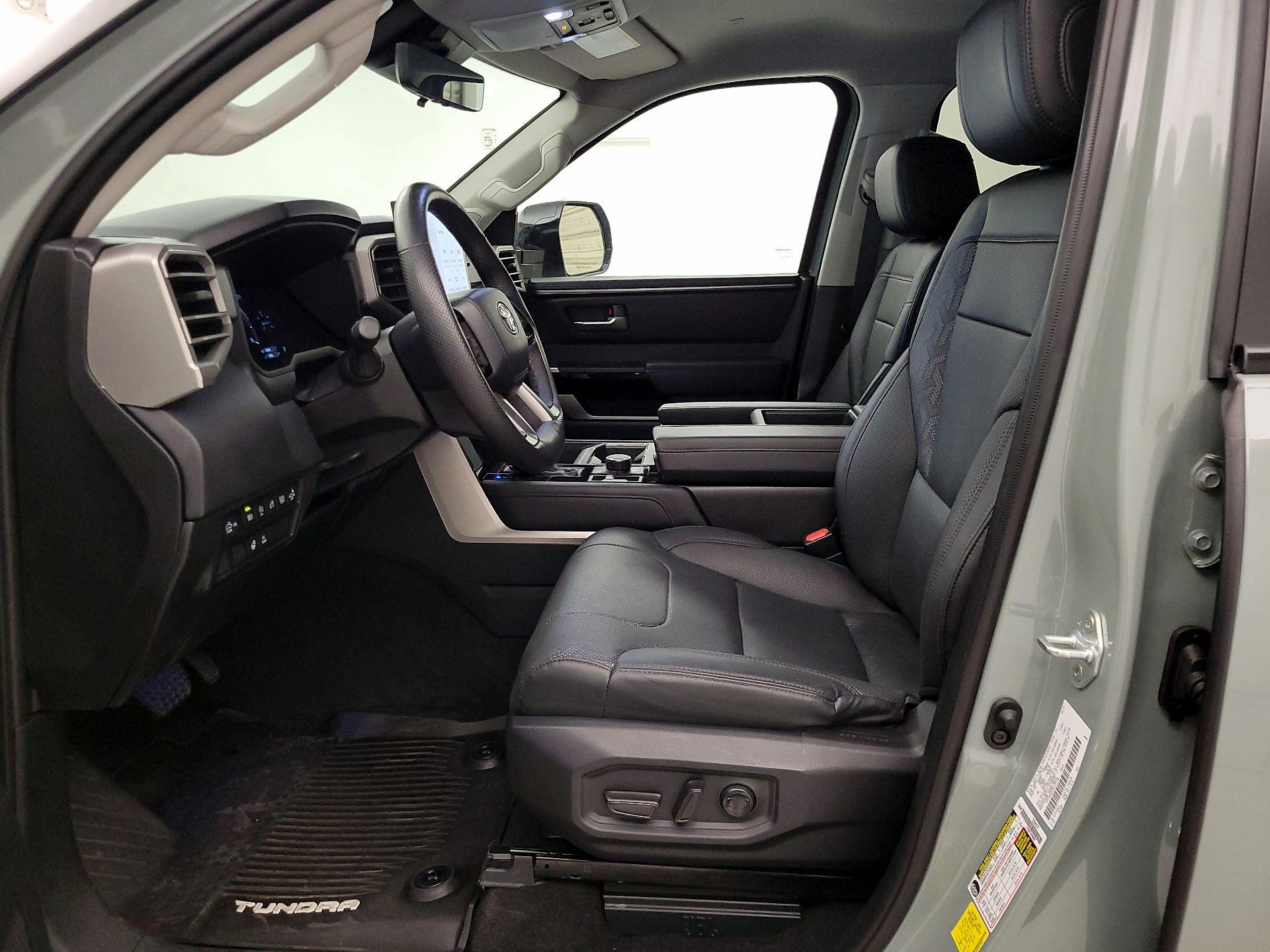 Thumbnail: 2024 Toyota Tundra - 11