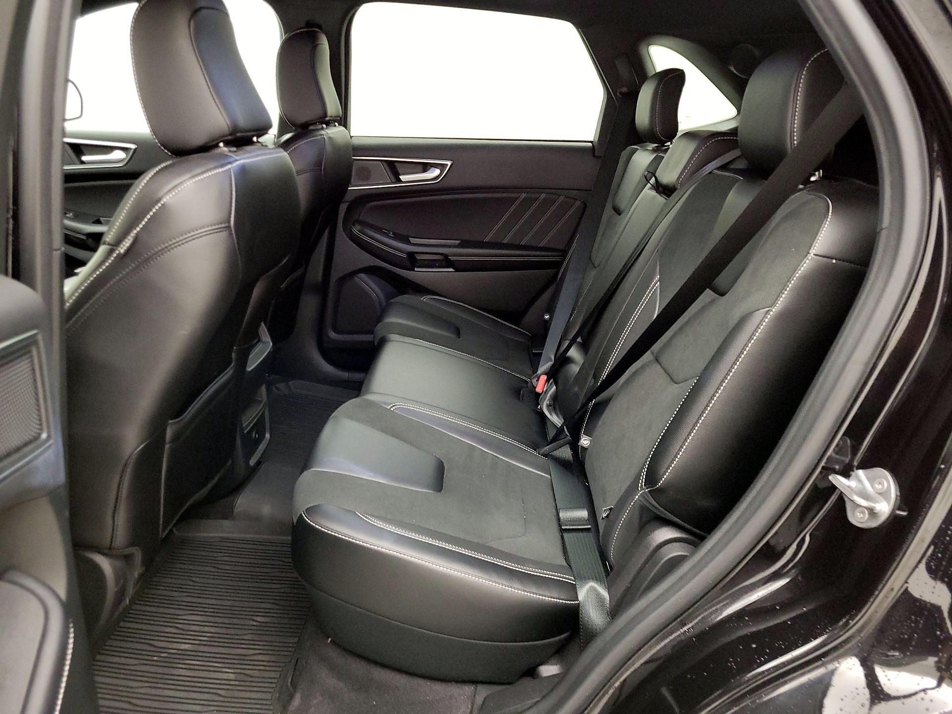 Thumbnail: 2022 Ford Edge - 19