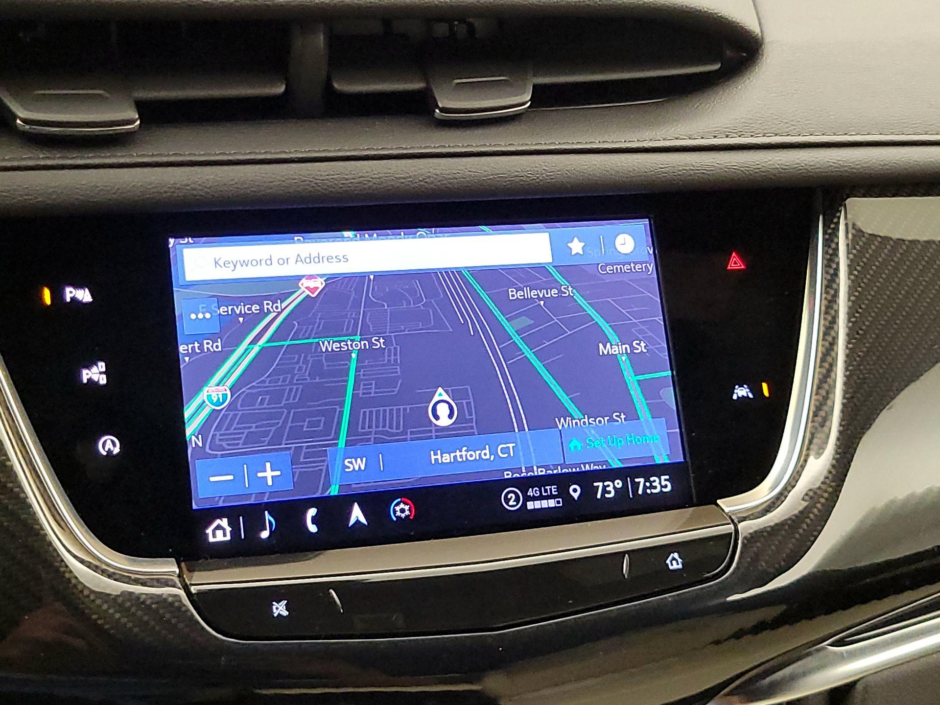 Thumbnail: 2024 Cadillac XT6 - 14