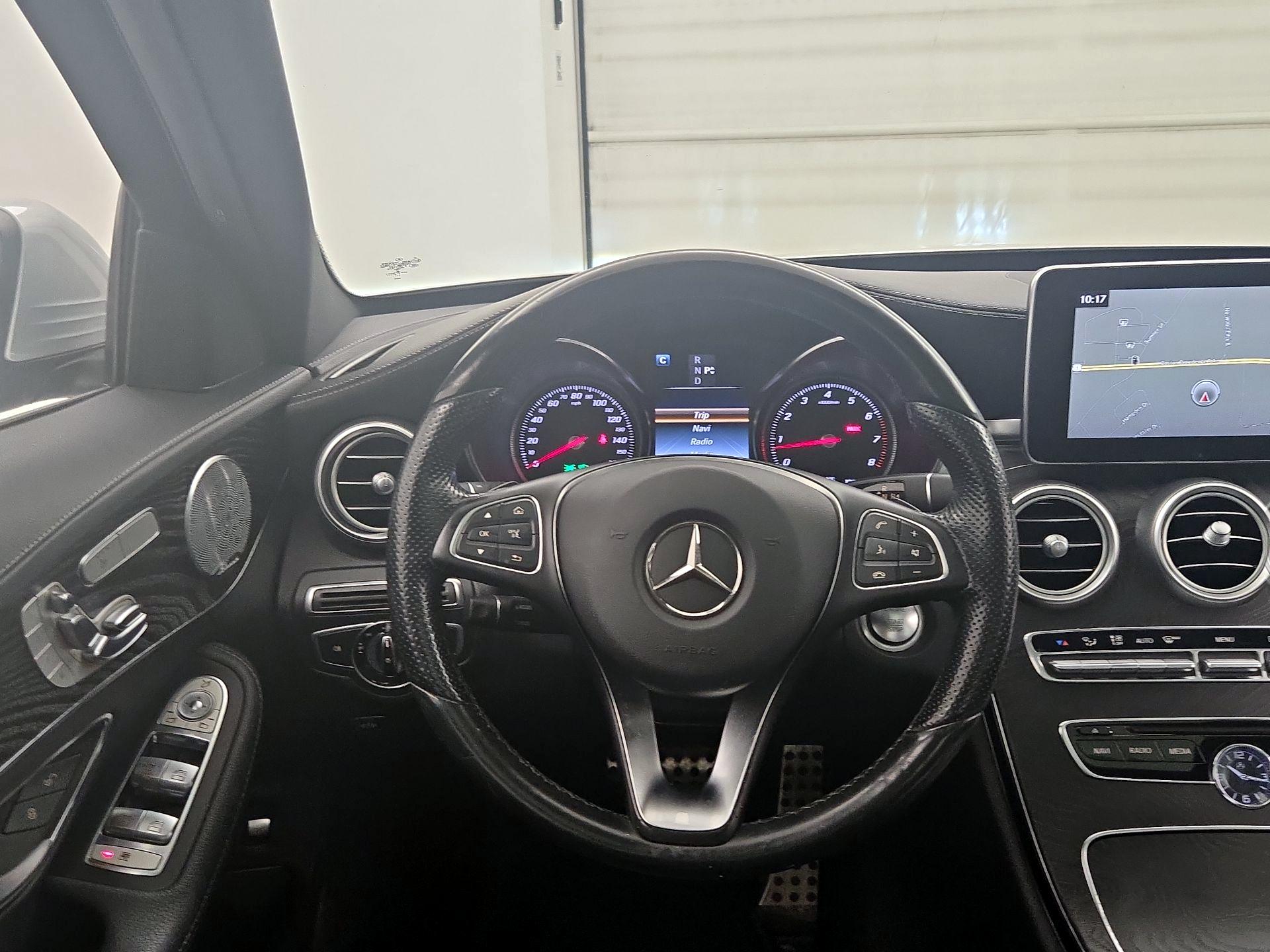 Thumbnail: 2016 Mercedes-Benz C-Class - 10