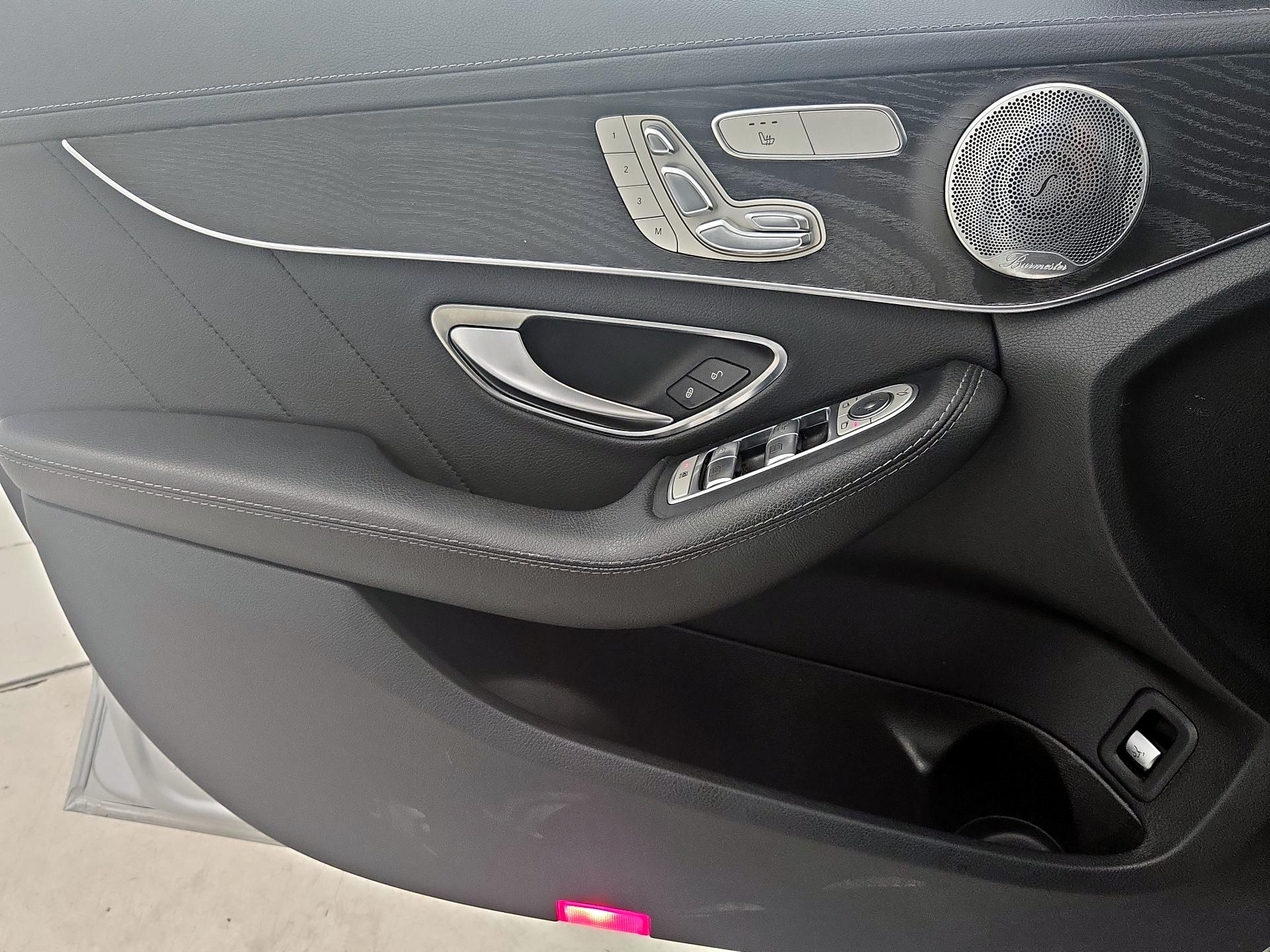 Thumbnail: 2016 Mercedes-Benz C-Class - 12