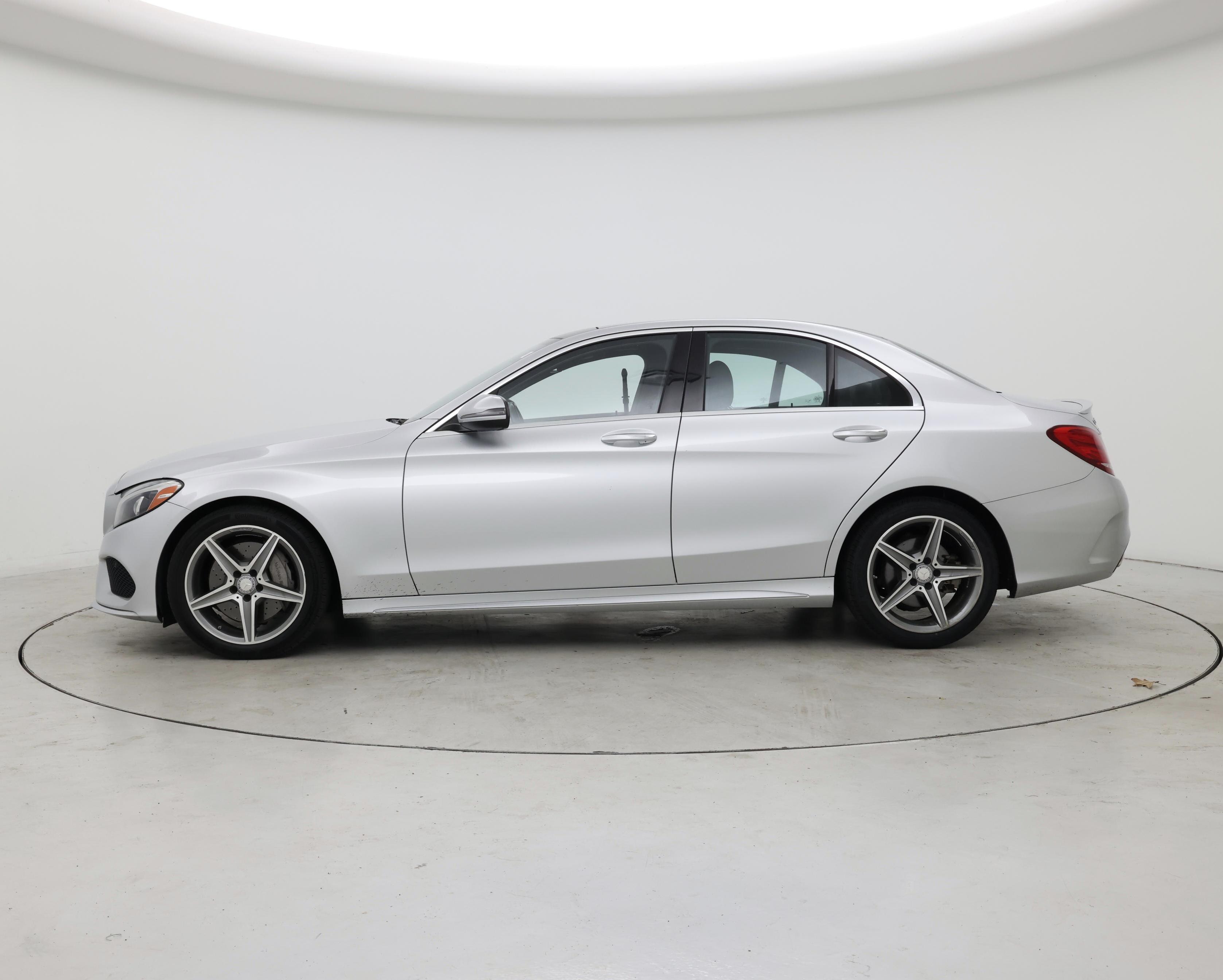 Thumbnail: 2016 Mercedes-Benz C-Class - 3