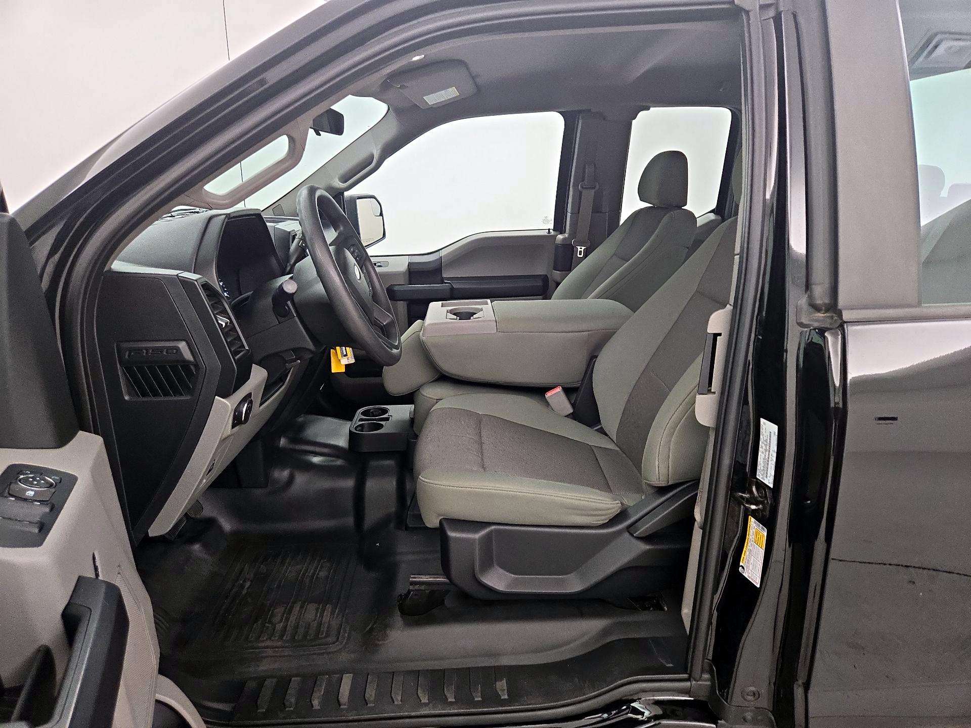 Thumbnail: 2016 Ford F-150 - 11