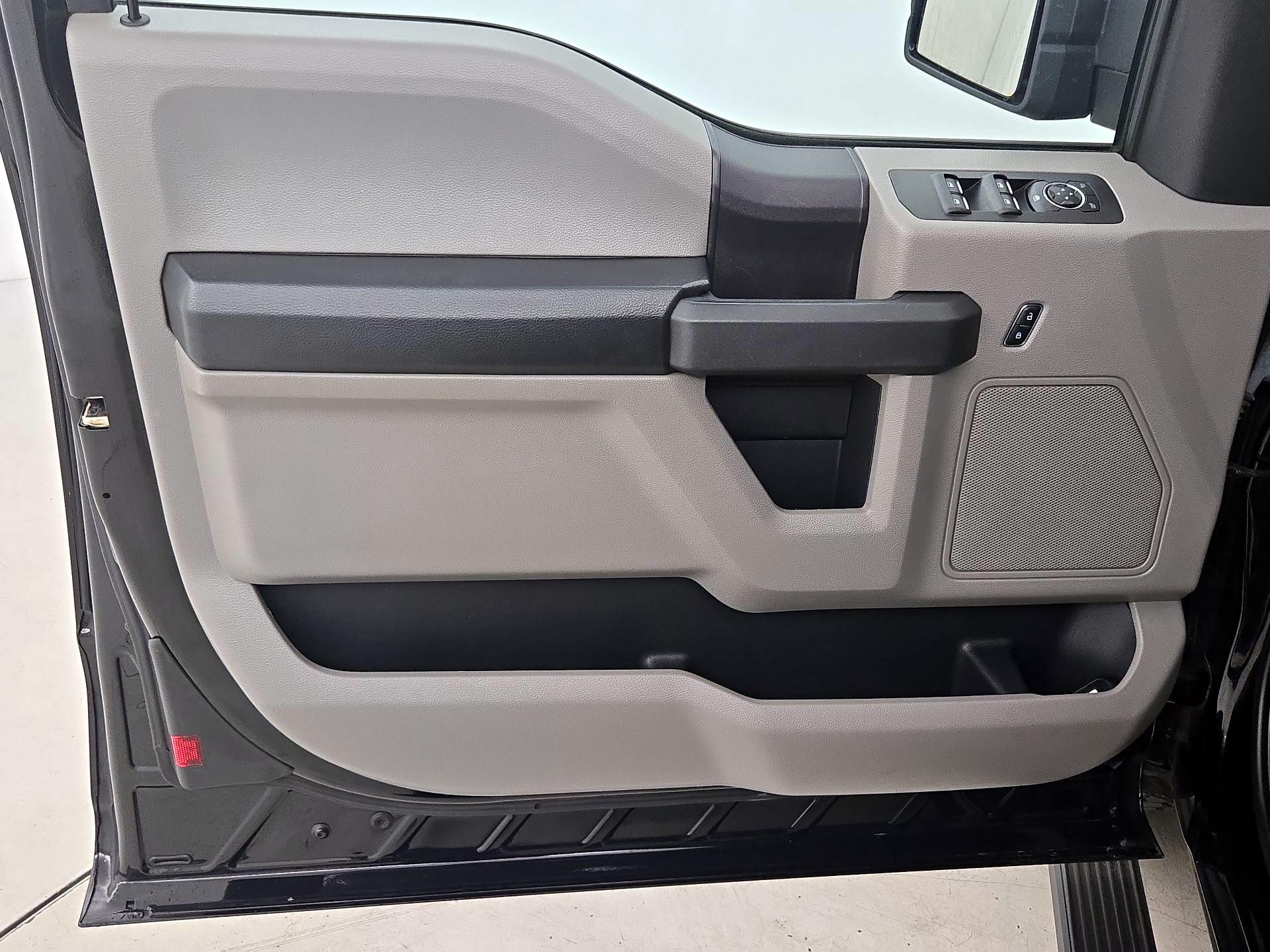 Thumbnail: 2016 Ford F-150 - 12