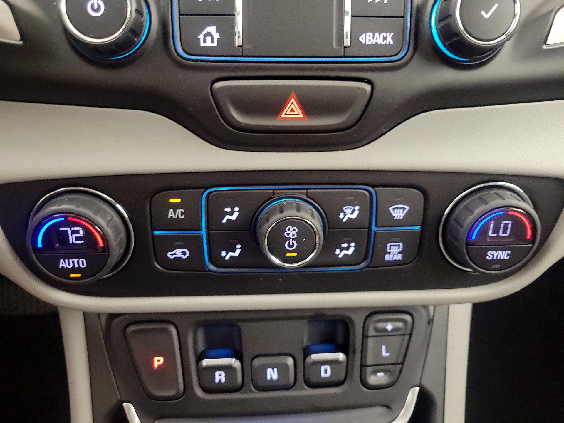 Thumbnail: 2020 GMC Terrain - 17