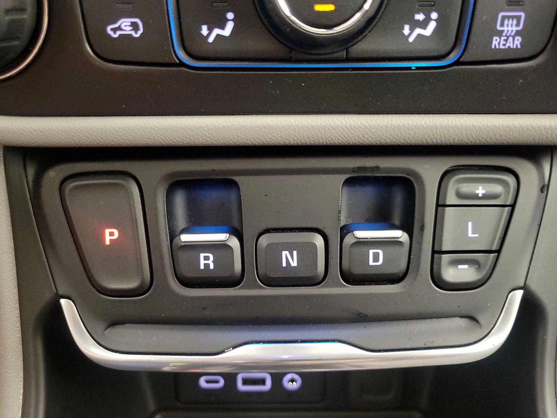 Thumbnail: 2020 GMC Terrain - 18