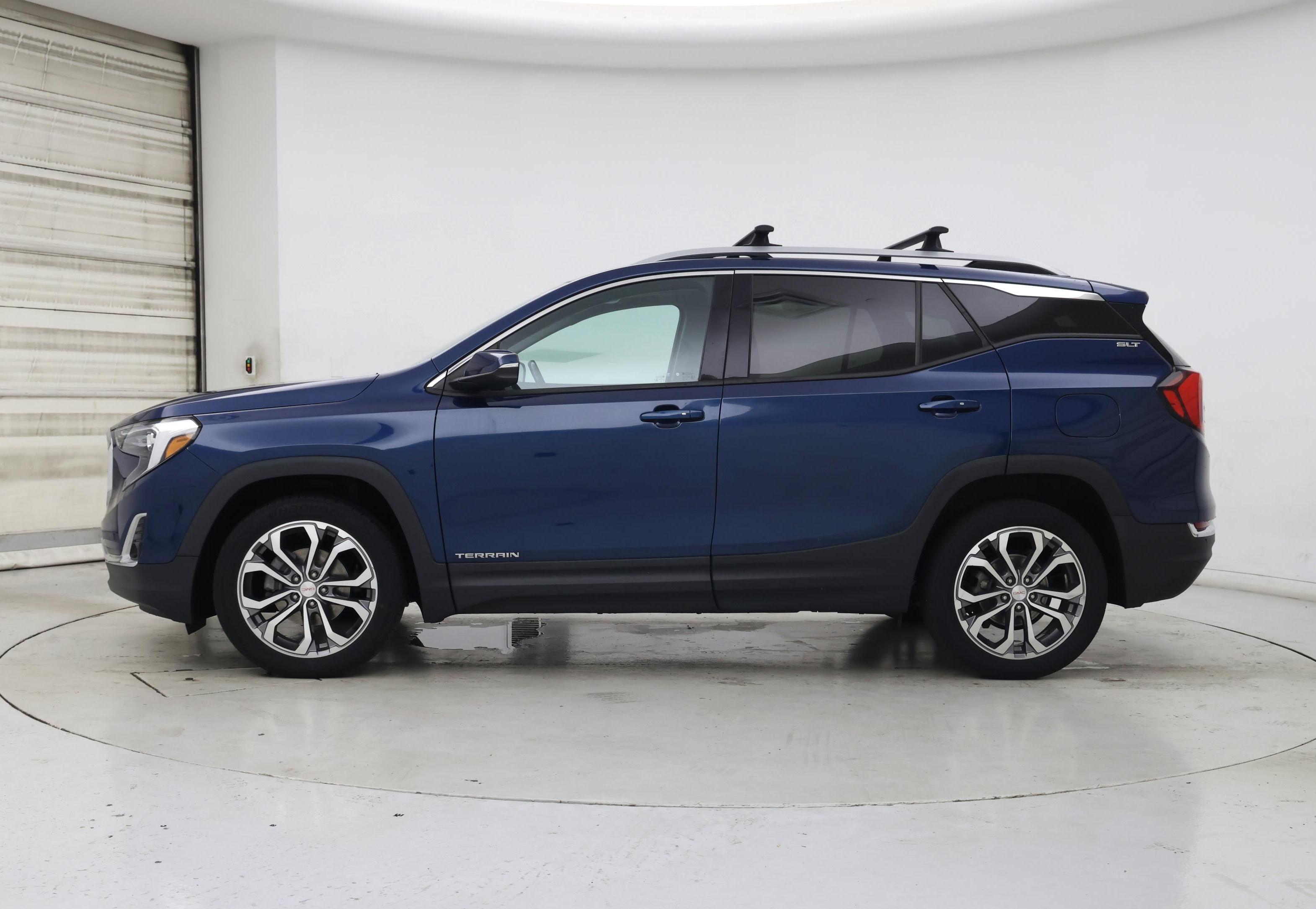 Thumbnail: 2020 GMC Terrain - 3