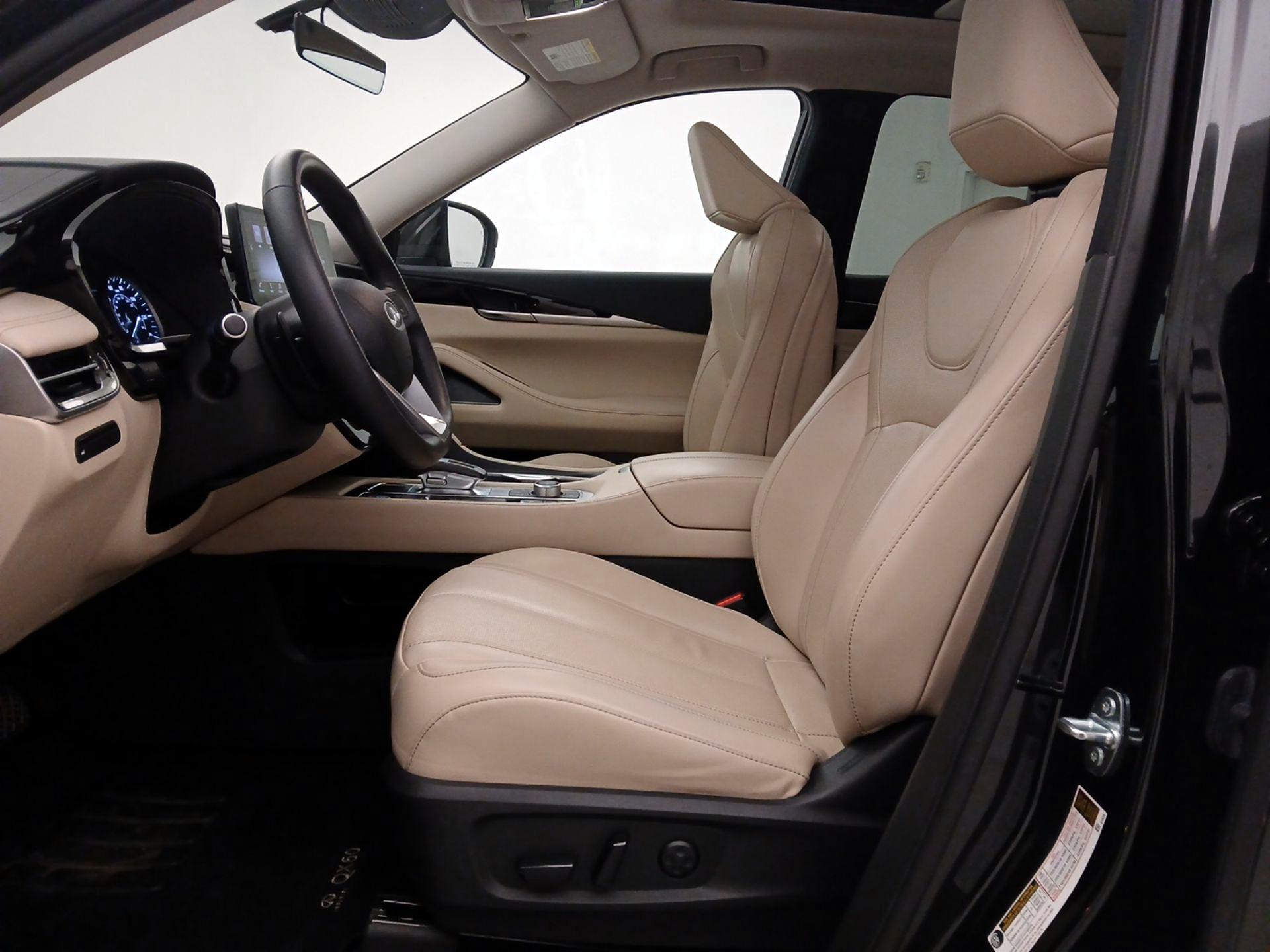 Thumbnail: 2023 INFINITI QX60 - 11