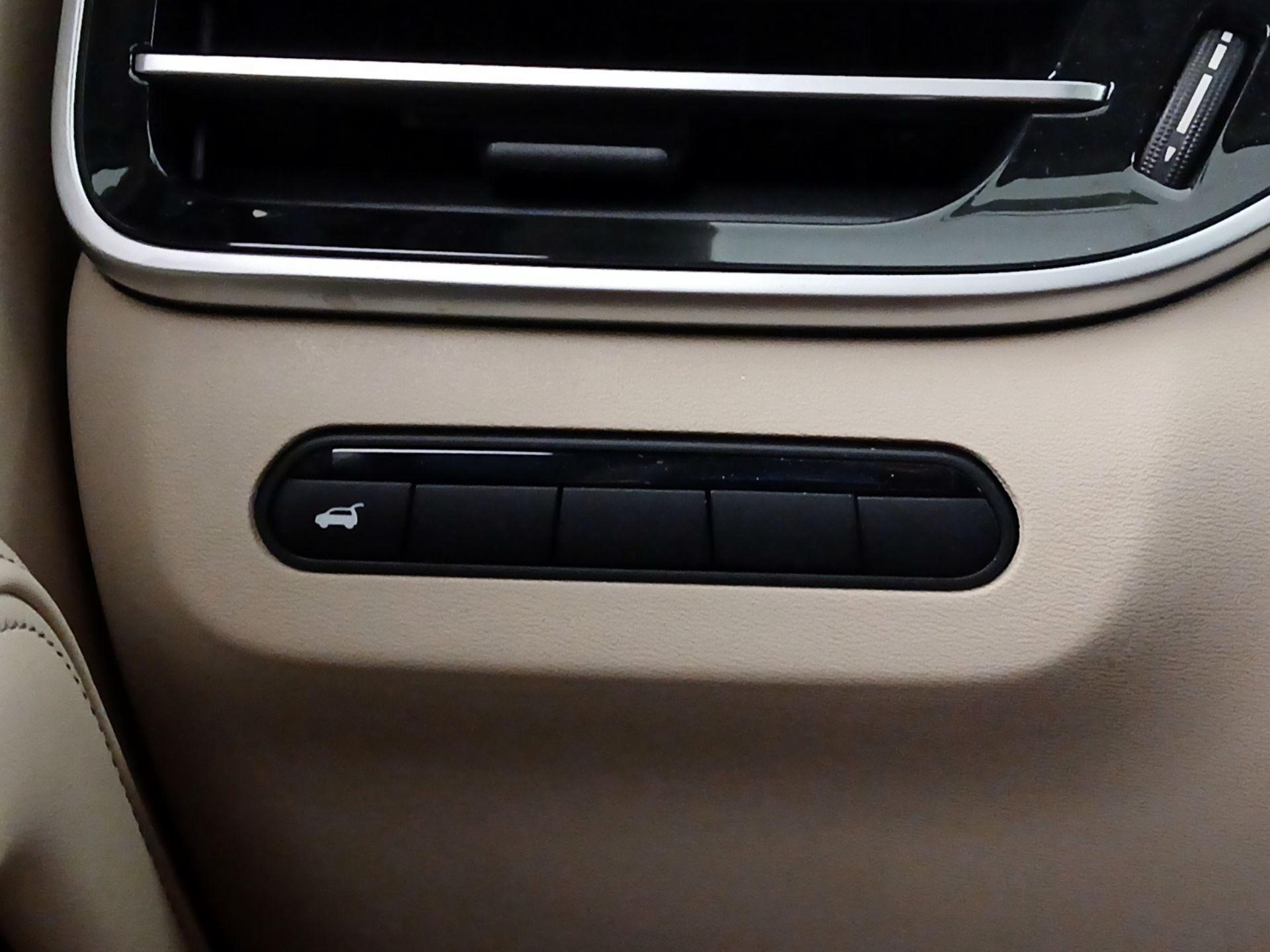 Thumbnail: 2023 INFINITI QX60 - 13
