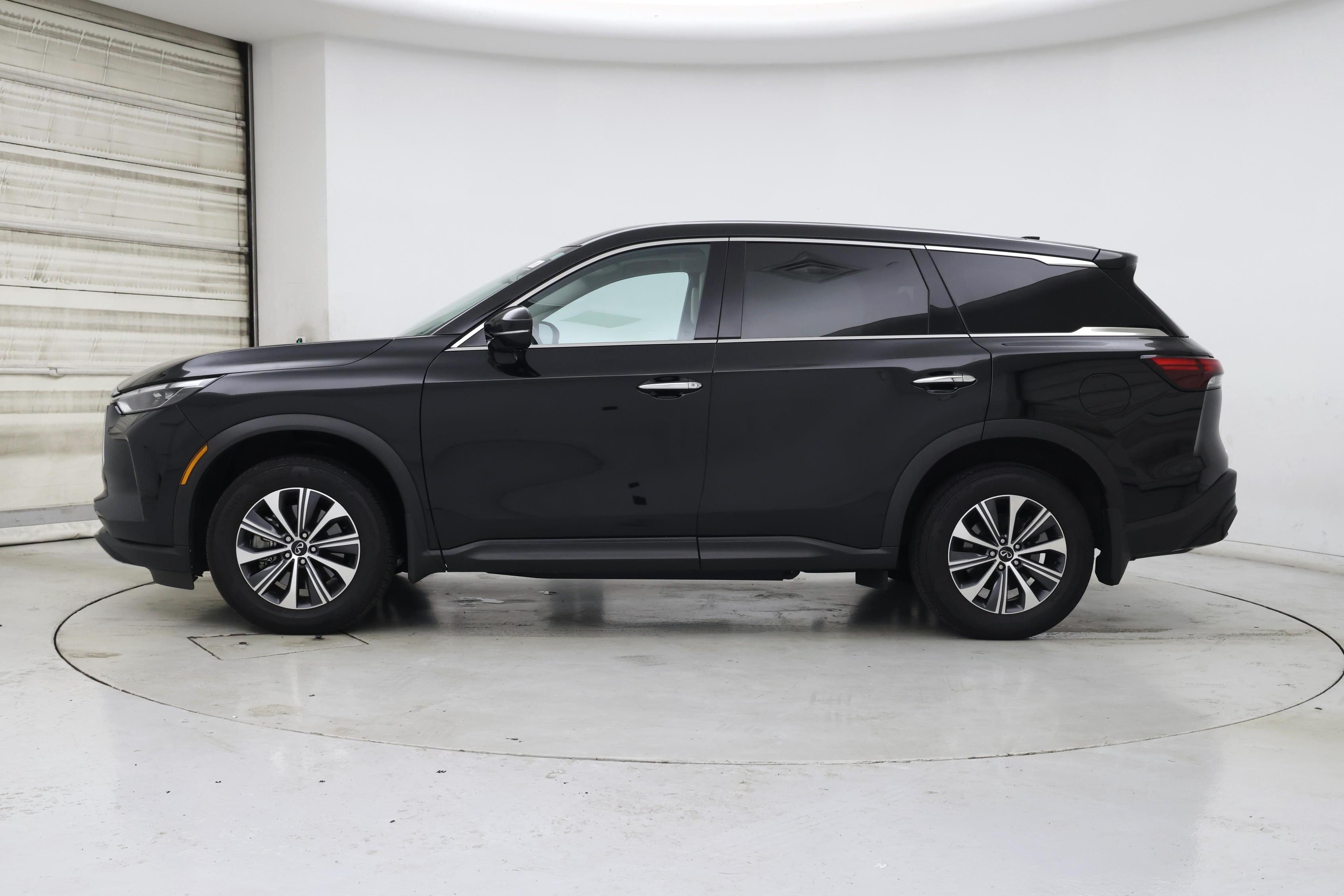 Thumbnail: 2023 INFINITI QX60 - 3