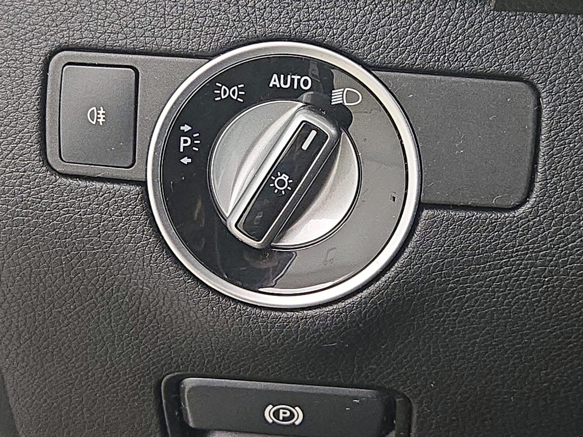 Thumbnail: 2015 Mercedes-Benz M-Class - 13