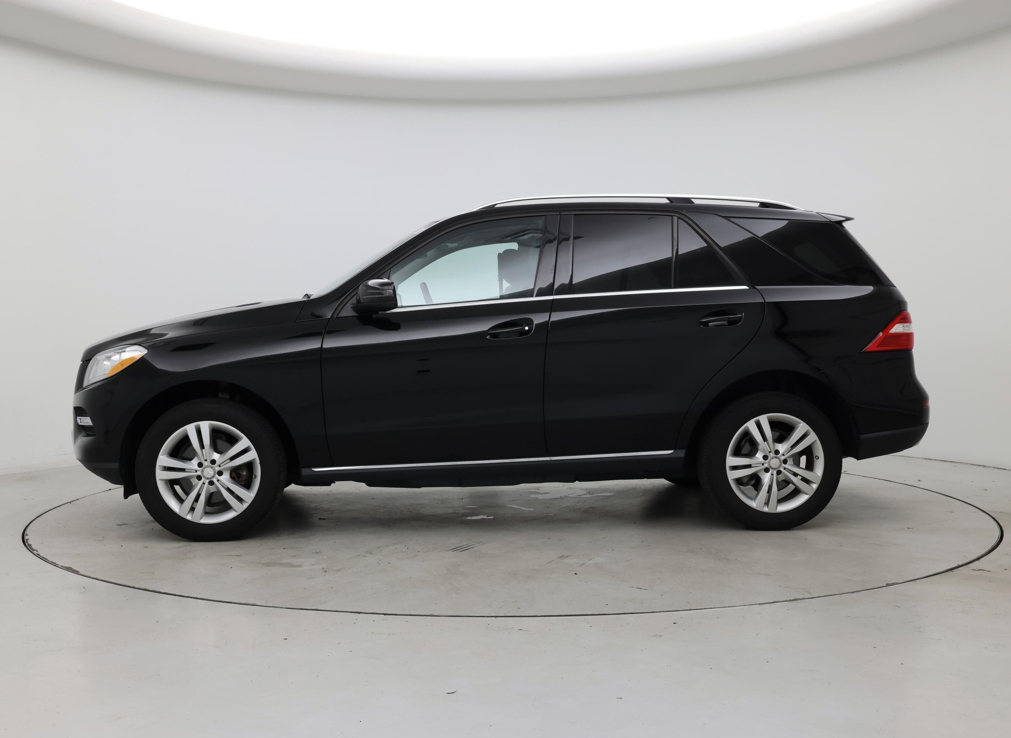 Thumbnail: 2015 Mercedes-Benz M-Class - 3