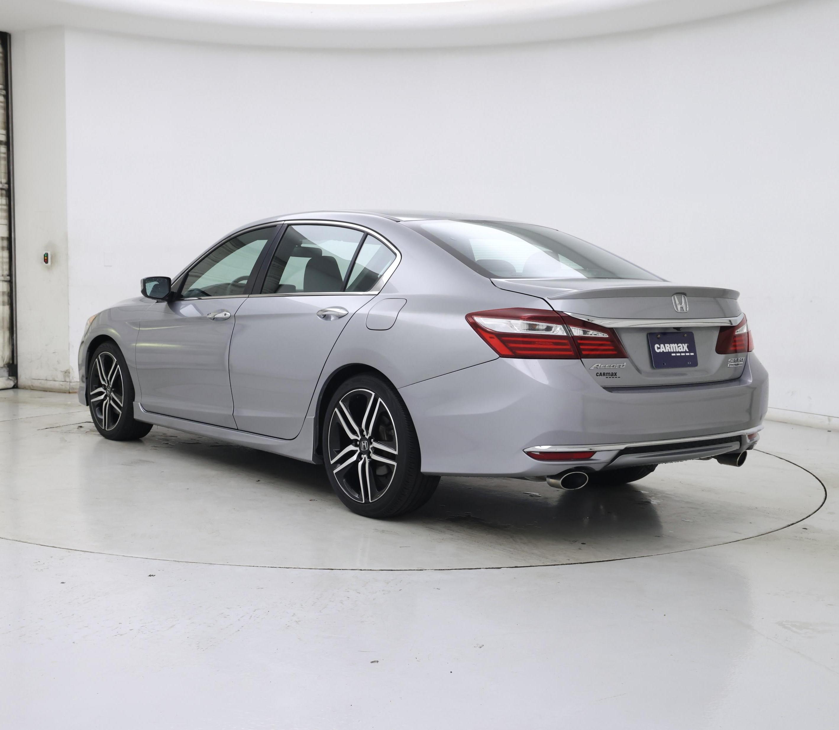 Thumbnail: 2017 Honda Accord - 2