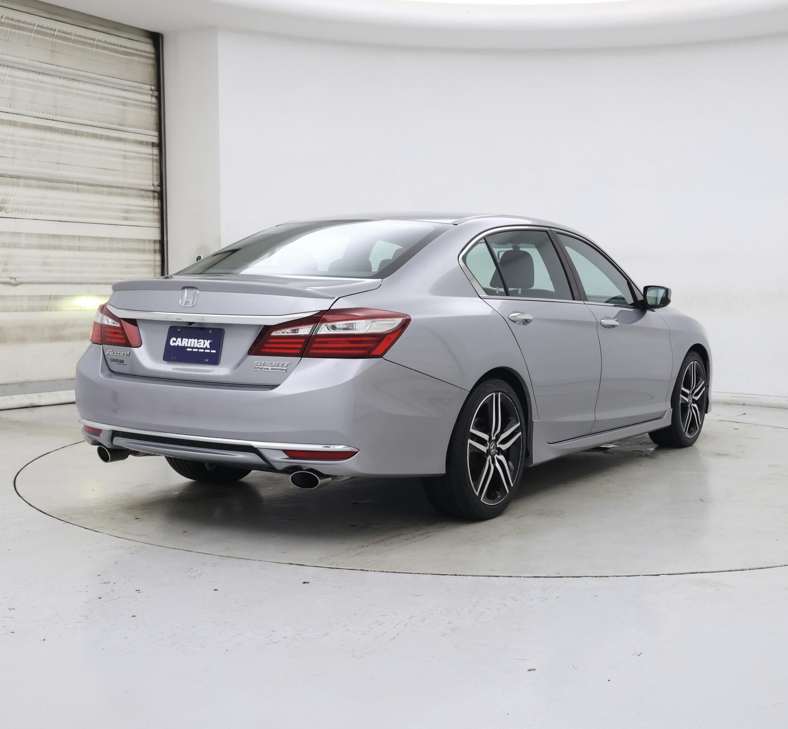 Thumbnail: 2017 Honda Accord - 8