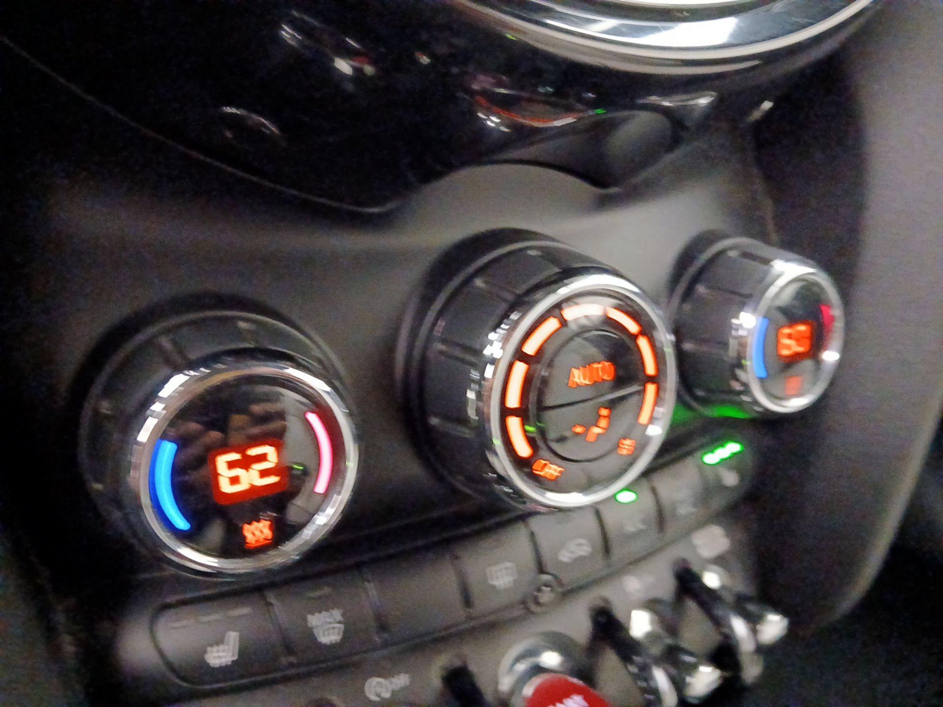 Thumbnail: 2018 MINI Cooper - 16