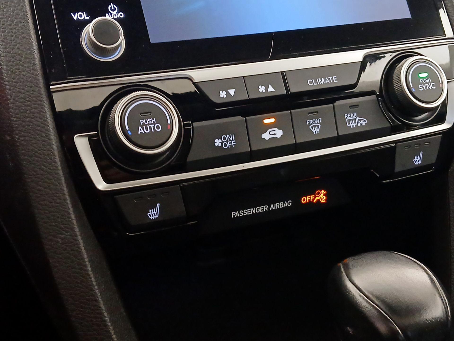 Thumbnail: 2019 Honda Civic - 16