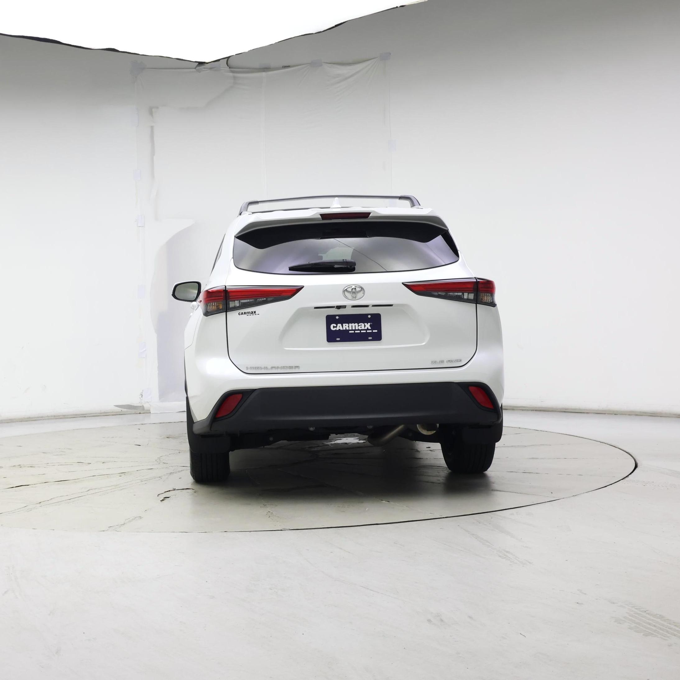 Thumbnail: 2022 Toyota Highlander - 6