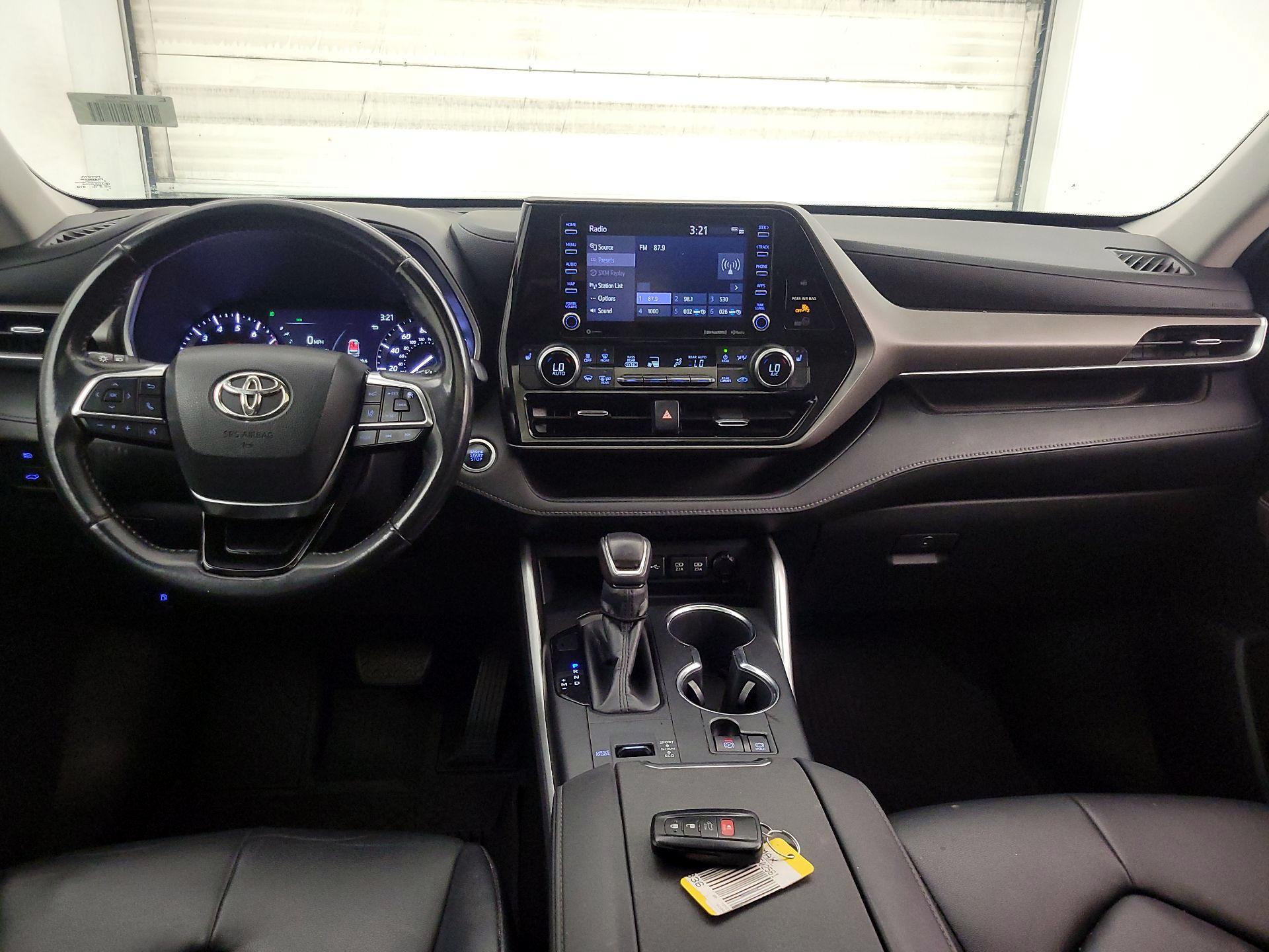 Thumbnail: 2020 Toyota Highlander - 9