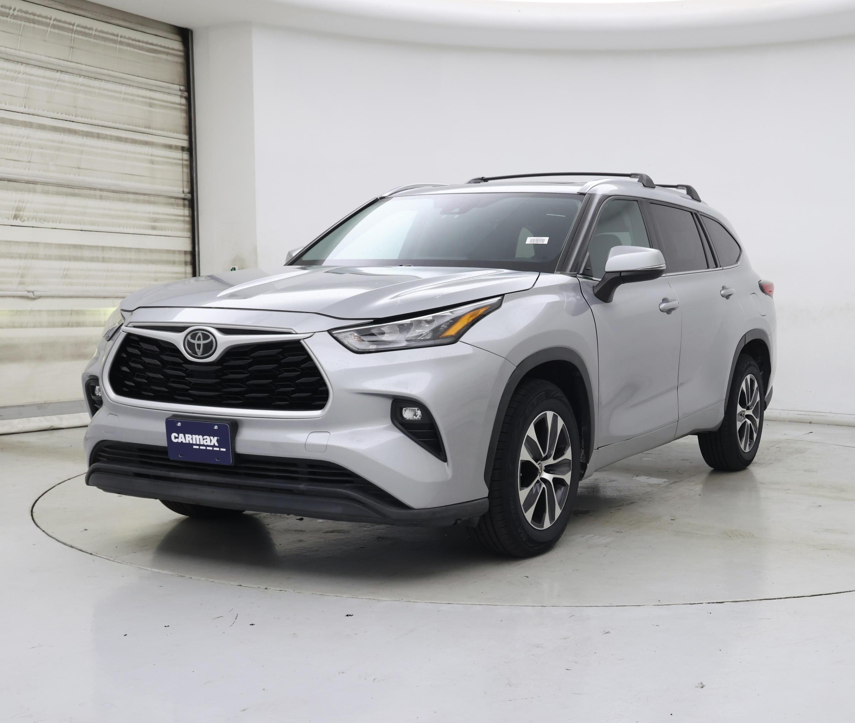 Thumbnail: 2020 Toyota Highlander - 4